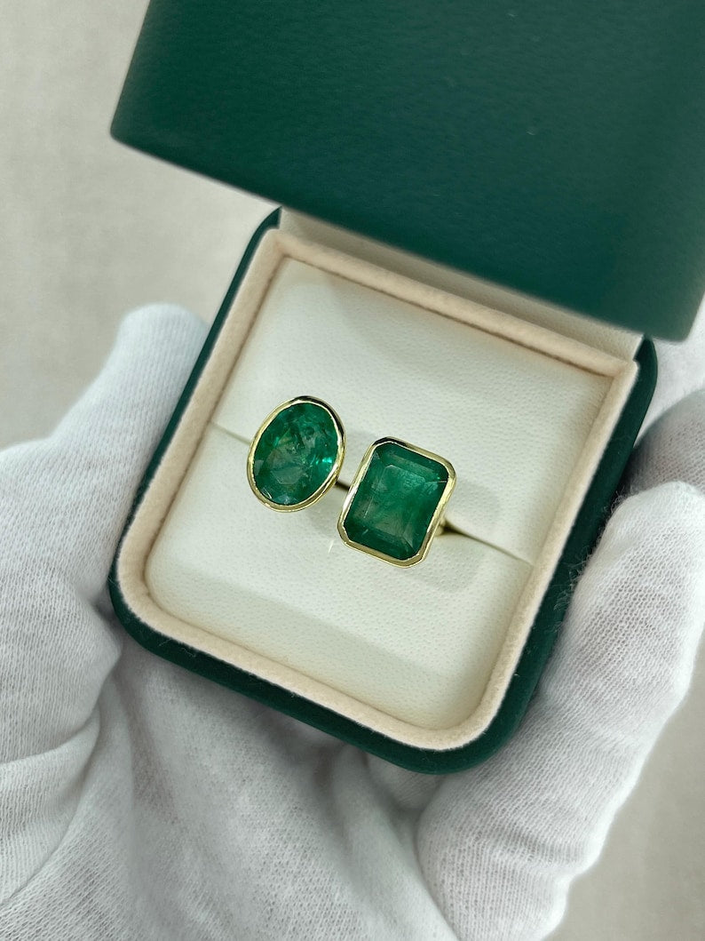 8.80tcw 18K Gold Toi Et Moi Emerald and Oval Bezel Two Stone Ring