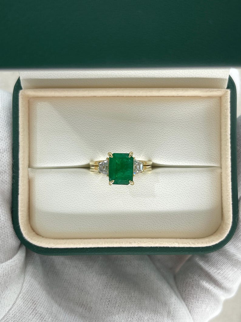 14K Gold Ring with 4.0tcw Dark Green Emerald and Diamonds – Convertible Design