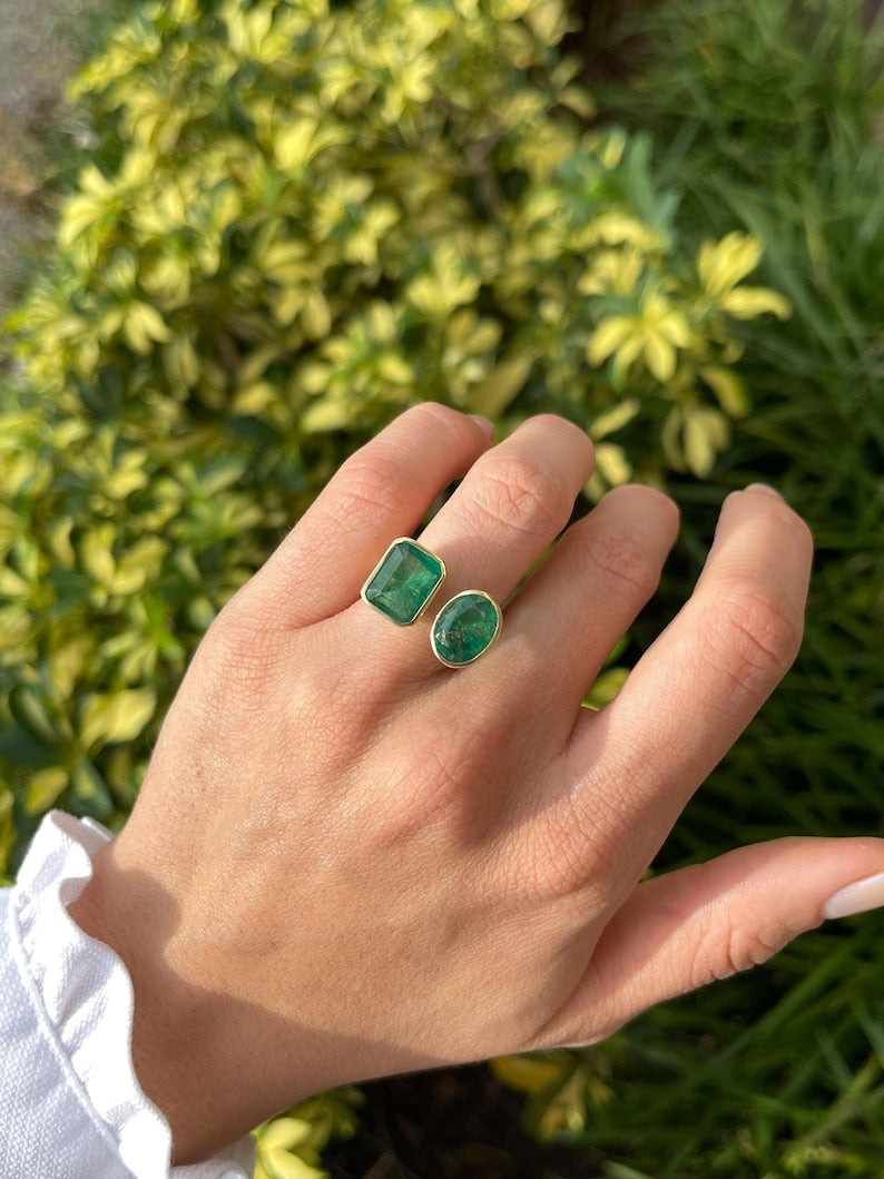 8.80tcw 18K Gold Toi Et Moi Emerald and Oval Bezel Two Stone Ring