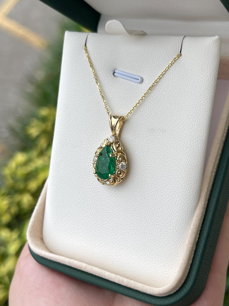 2.71tcw Teardrop Emerald & Diamond Accented Vintage Inspired Fairytale Pendant