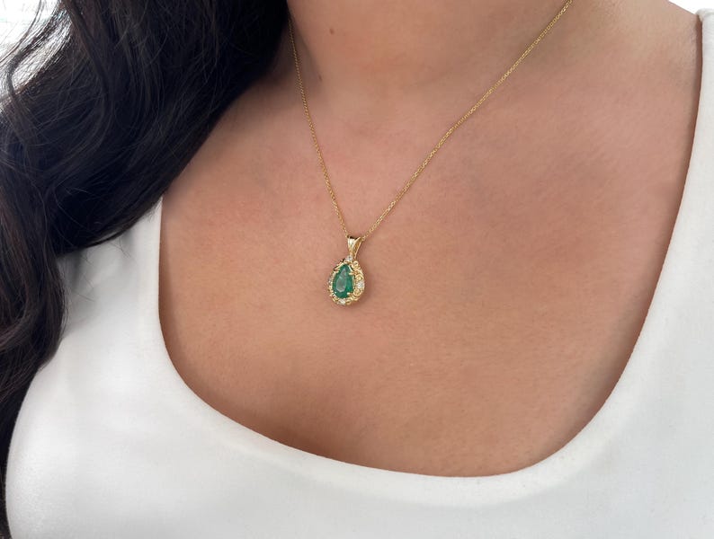 2.71tcw Teardrop Emerald & Diamond Accented Vintage Inspired Fairytale Pendant