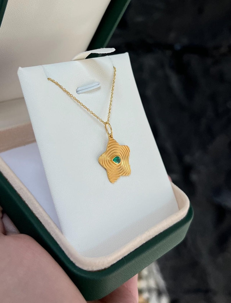 14K Gold Star Charm Pendant with 0.20ct Pear Cut Emerald