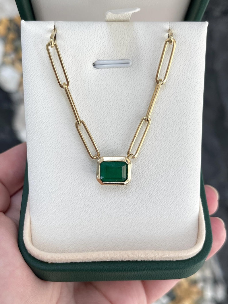 Natural Dark Green Emerald 2.58ct East-West Paperclip Solitaire Necklace in 14K