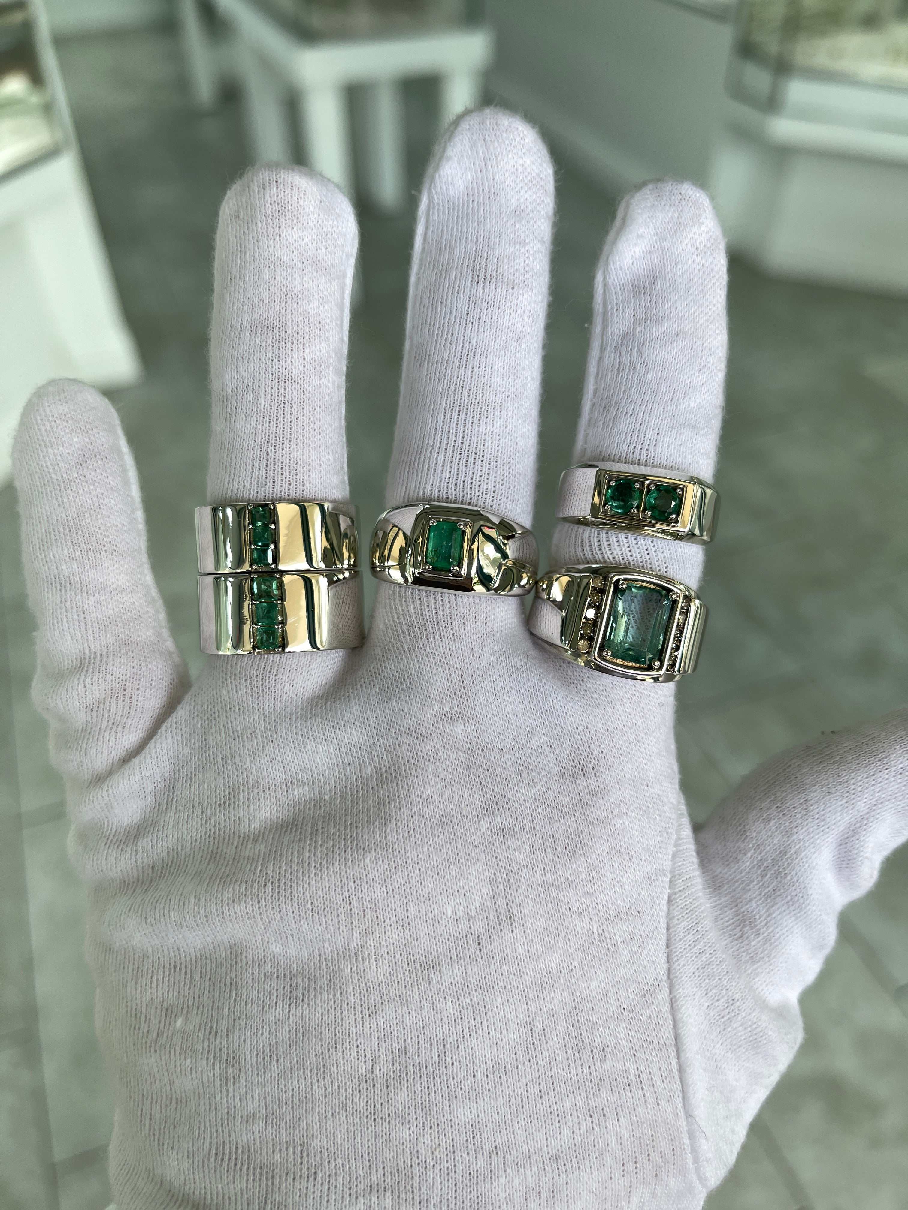 Natural Emerald Mens Ring In Sterling Silver - JR Colombian Emeralds