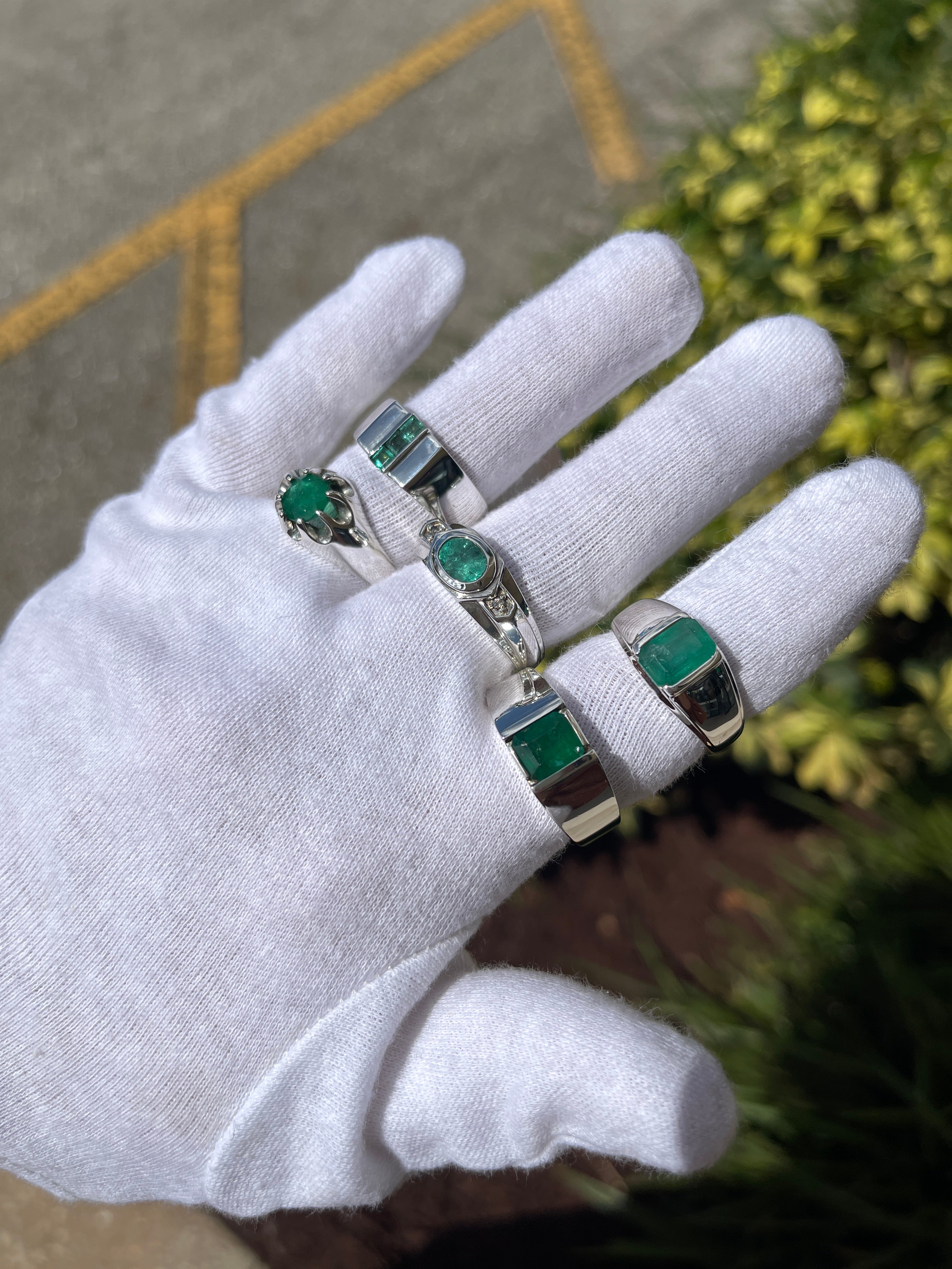 Natural Emerald Mens Ring In Sterling Silver - JR Colombian Emeralds
