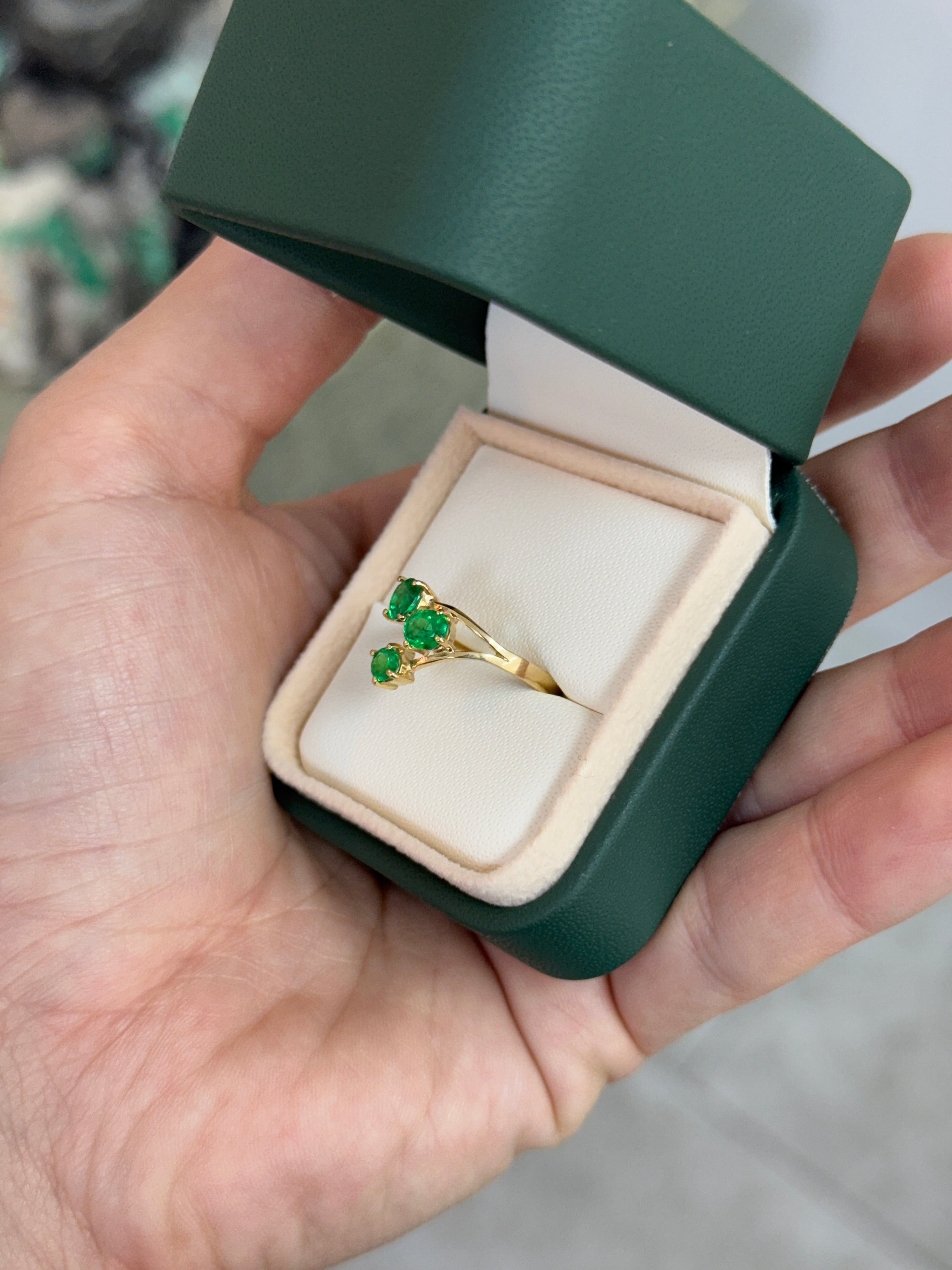 1.0tcw AAA+ Vivid Muzo Colombian Emerald Cluster Three Stone 18K Ring