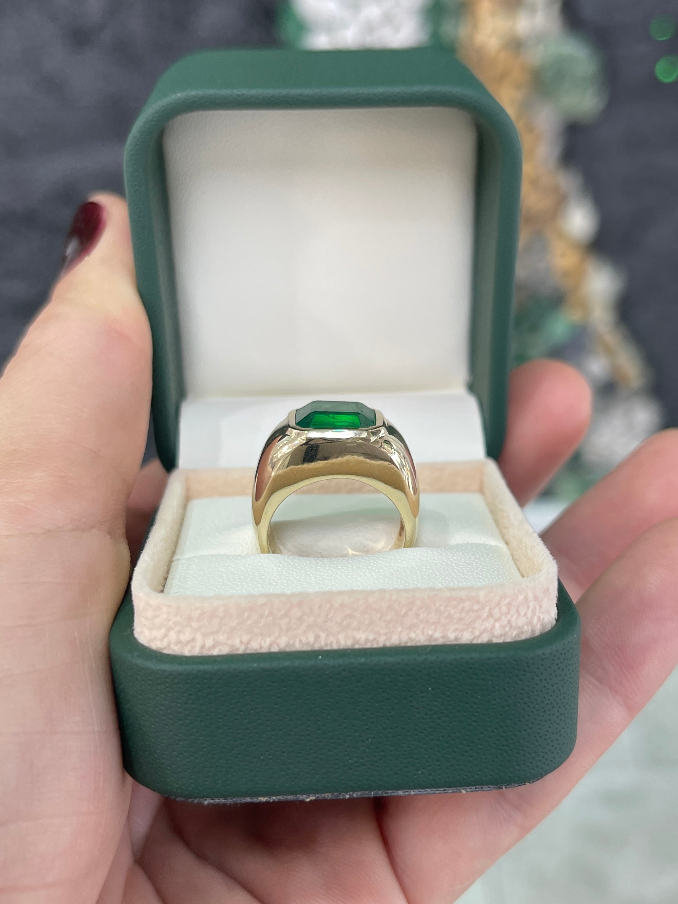 4.40 Carat Wide Earth Mined Emerald Asscher Cut Unisex Bezel Signet Pinky Ring 14K - JR Colombian Emeralds