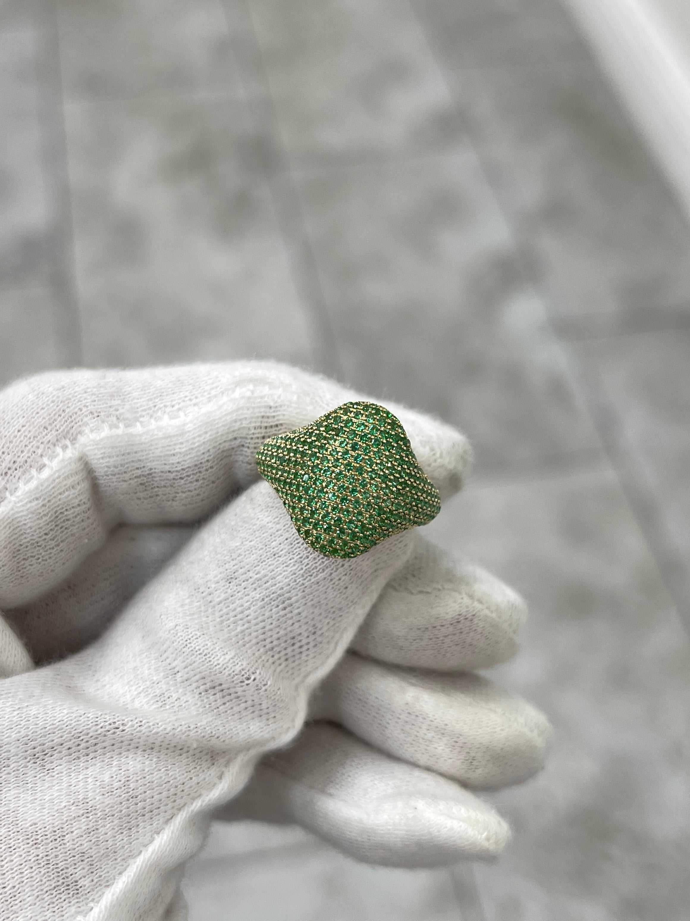 Esmeraldamas9 talla 6 2.01tcw Emerald Pave Signet Ring 14K Gold - JR Colombian Emeralds