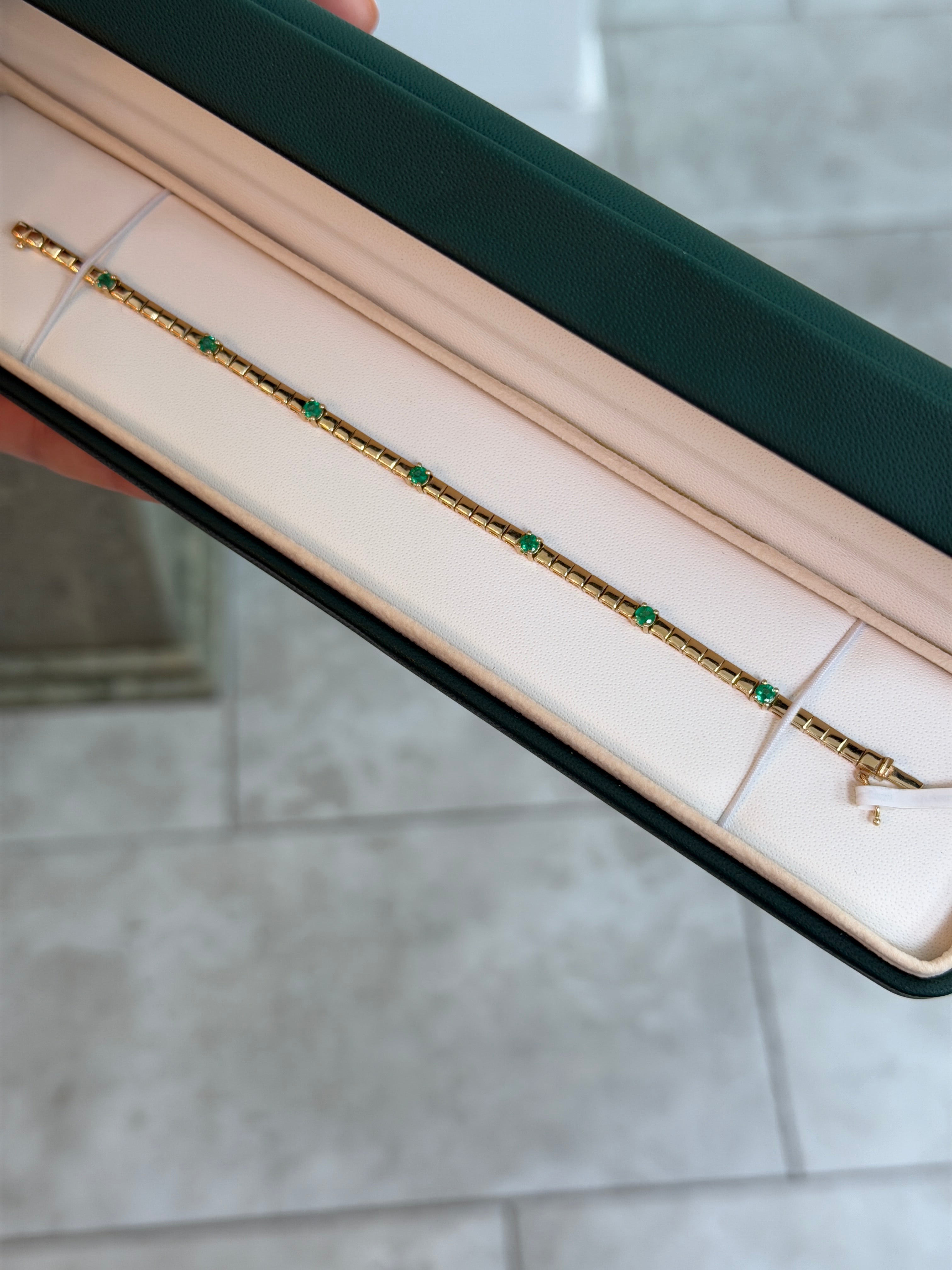 0.82tcw 14K Natural Medium Green Emerald Gold Bracelet 6.5"