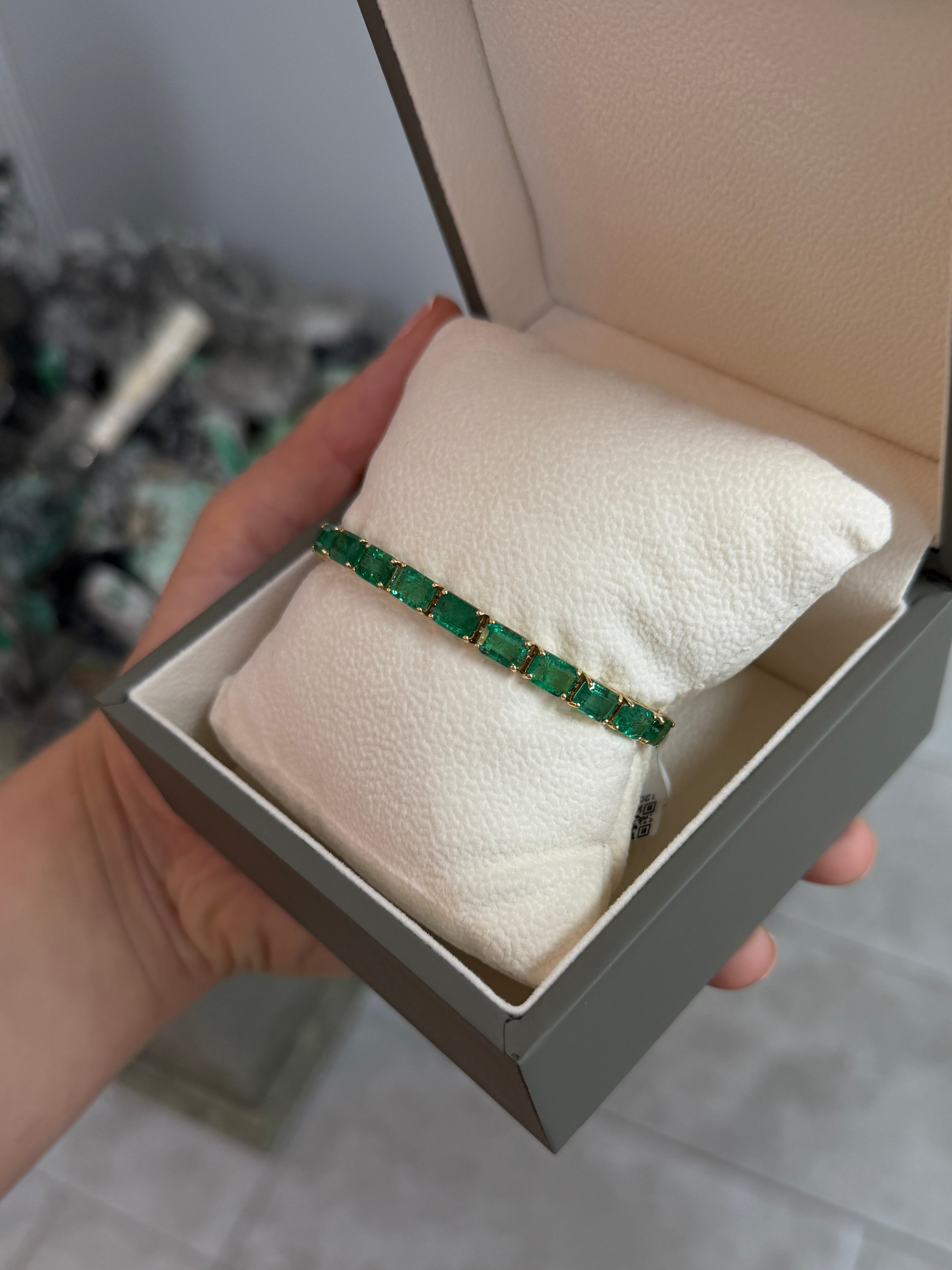 14.75tcw 14K Natural Emerald Half Tennis Adjustable Bracelet 7"