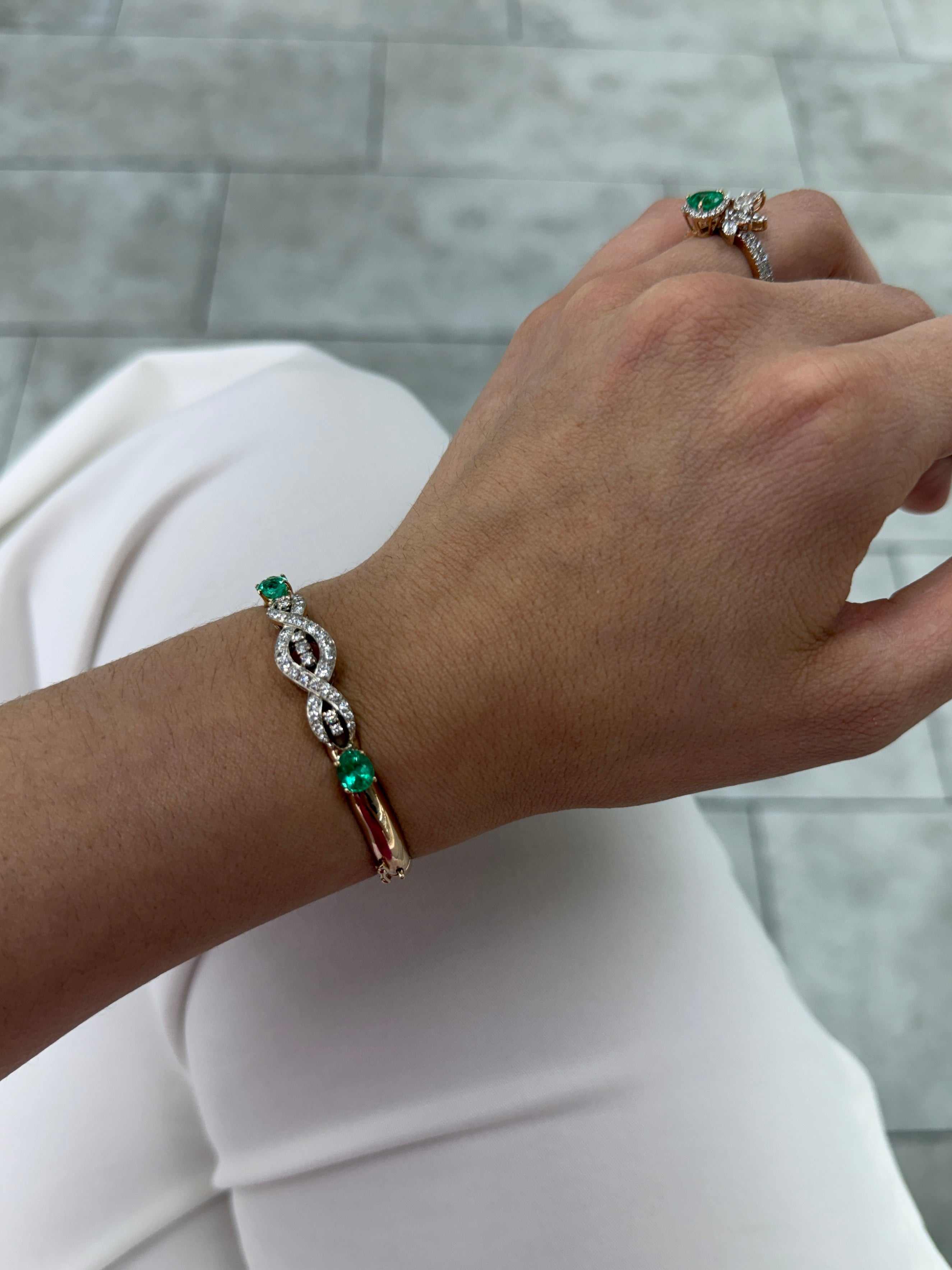 As Seen On Instagram: 2.85tcw Round Diamond & Natural Oval Emerald Ban