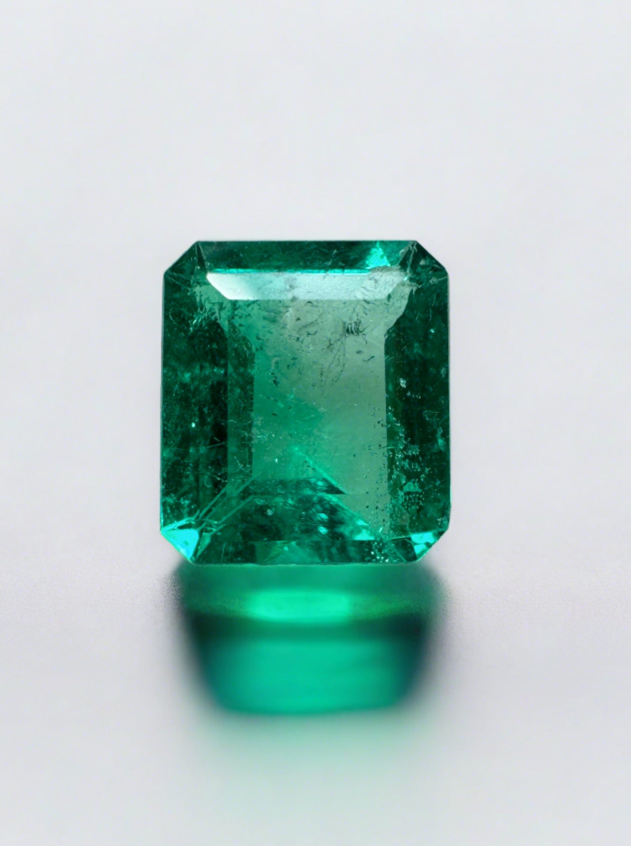 0.90 Carat 7x6 Vivid Green Natural Loose Colombian Emerald