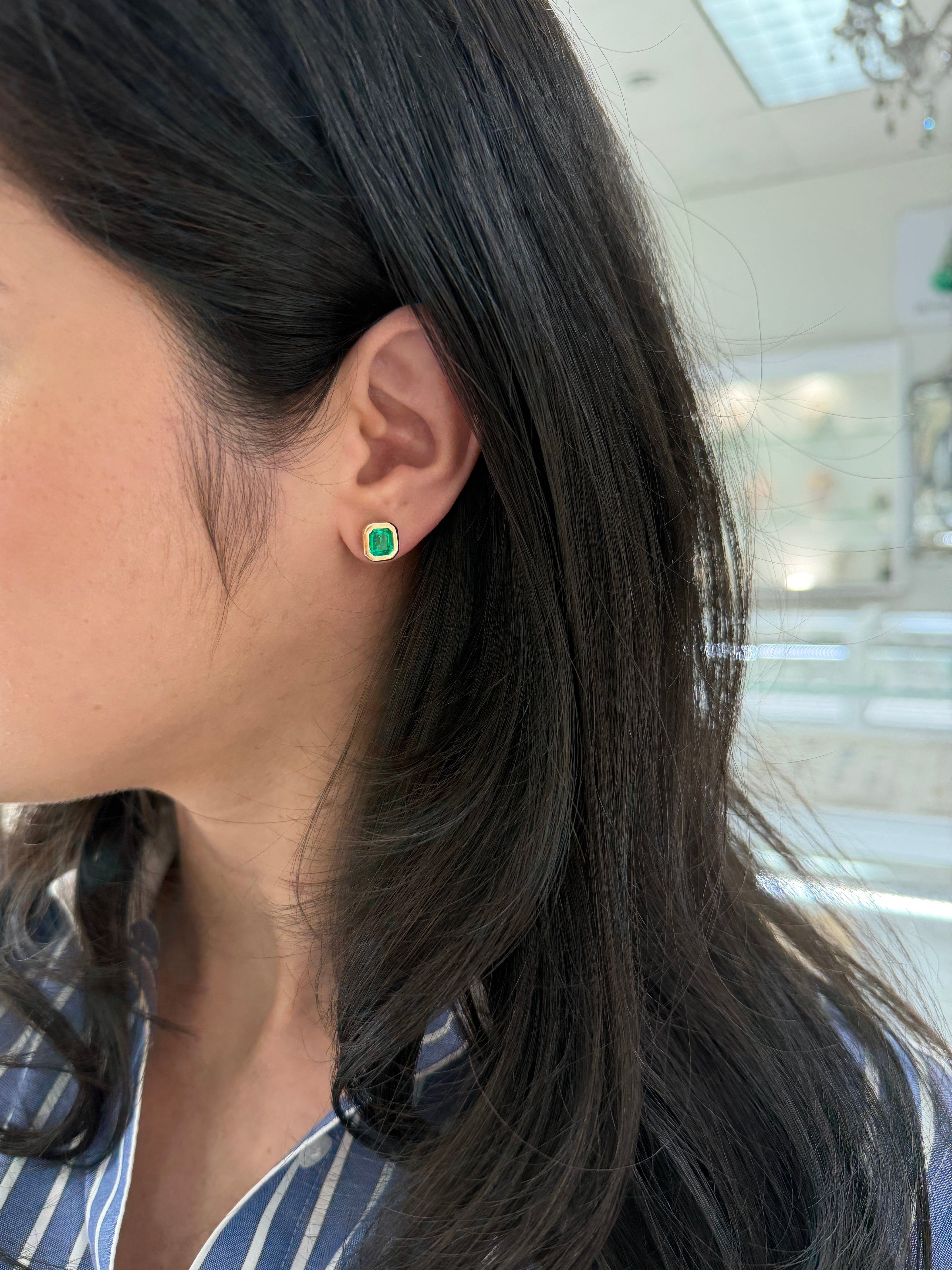 2.40tcw AAA+ Chunky Bezel Asscher Cut Colombian Emerald 18K