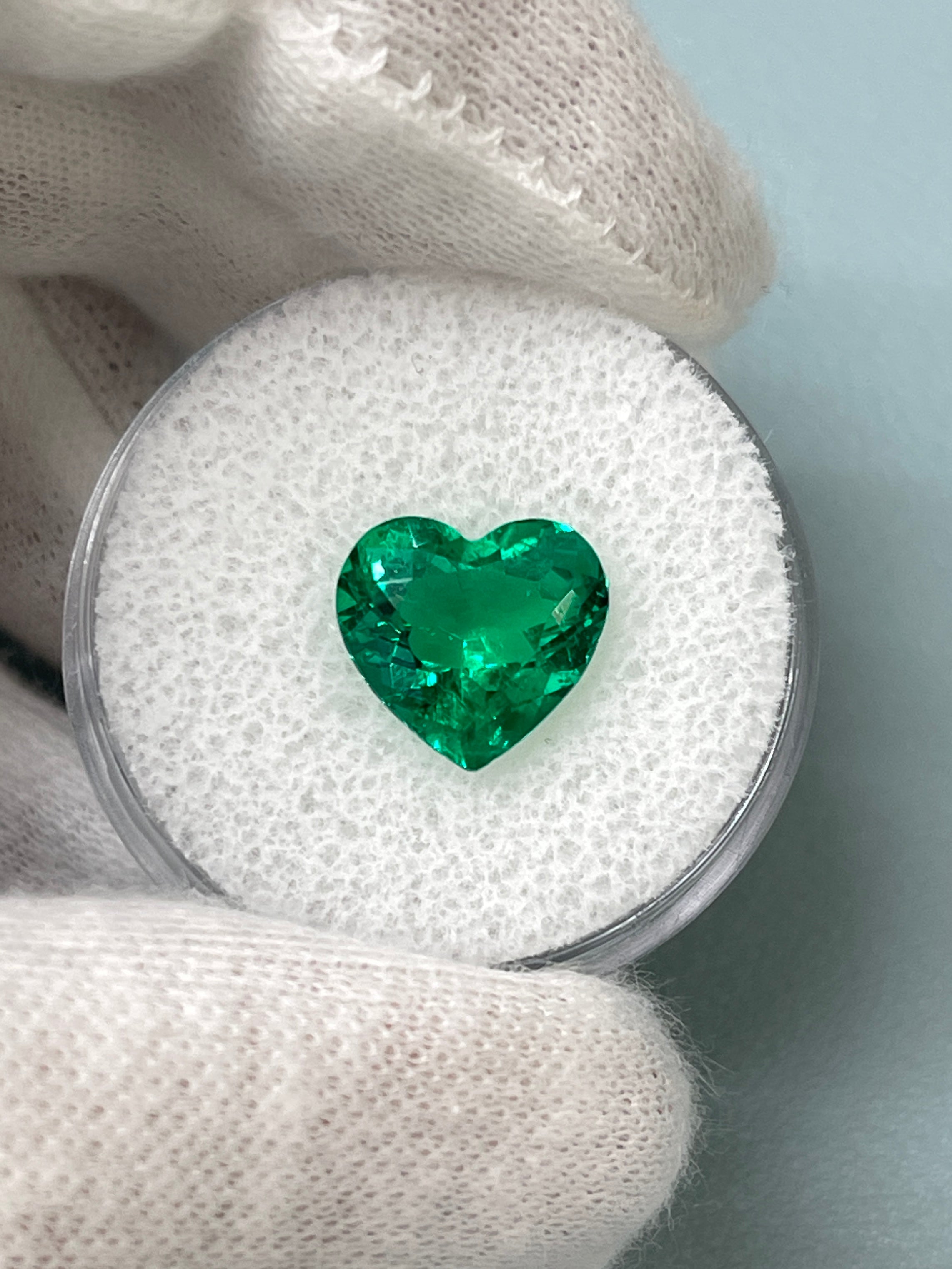 Vivid green 2.68 carat AAA+ Colombian emerald loose heart-cut gemstone by JR Colombian Emeralds.