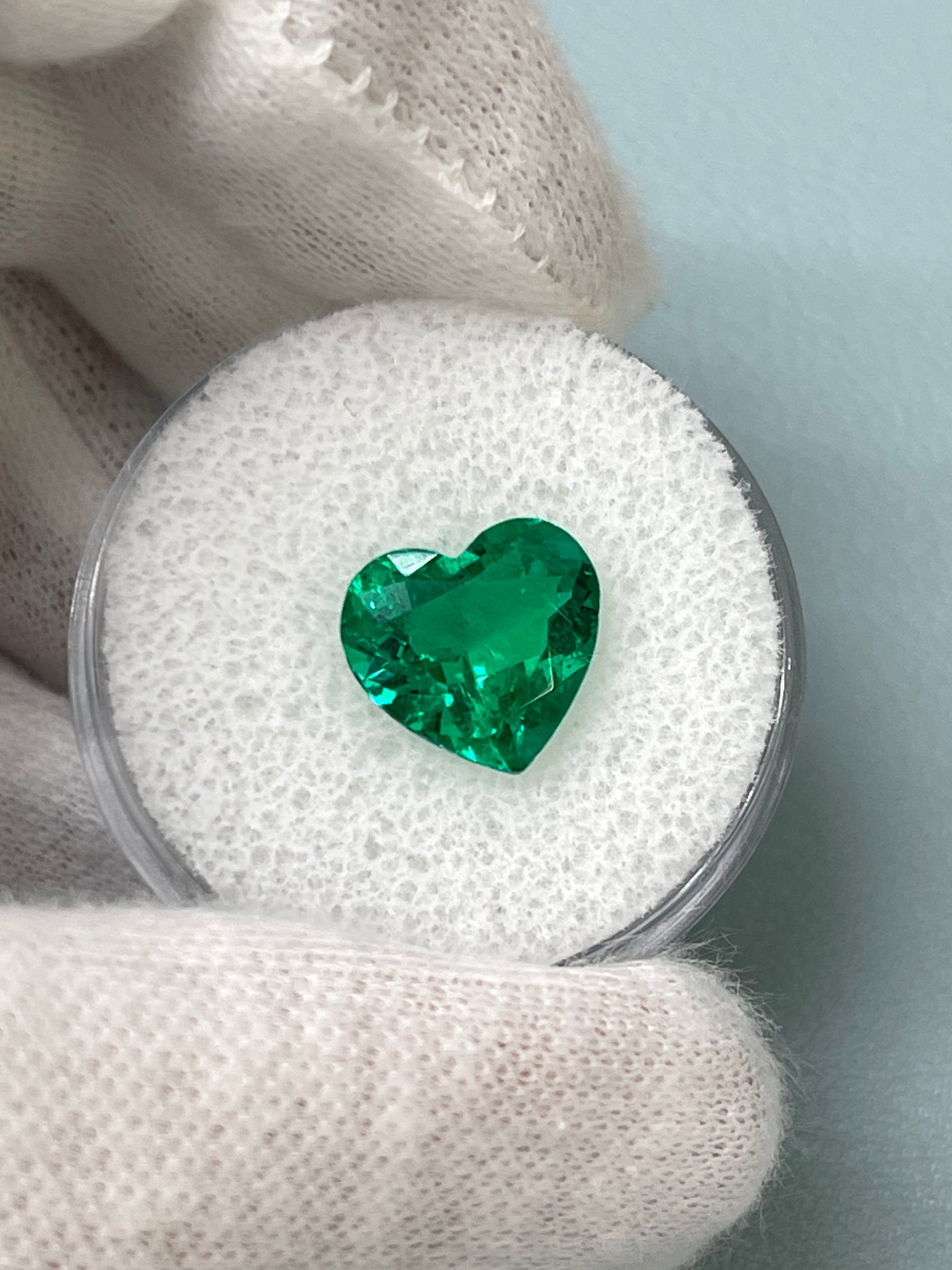 Vivid green 2.68 carat AAA+ Colombian emerald heart-shaped loose gemstone from JR Colombian Emeralds.