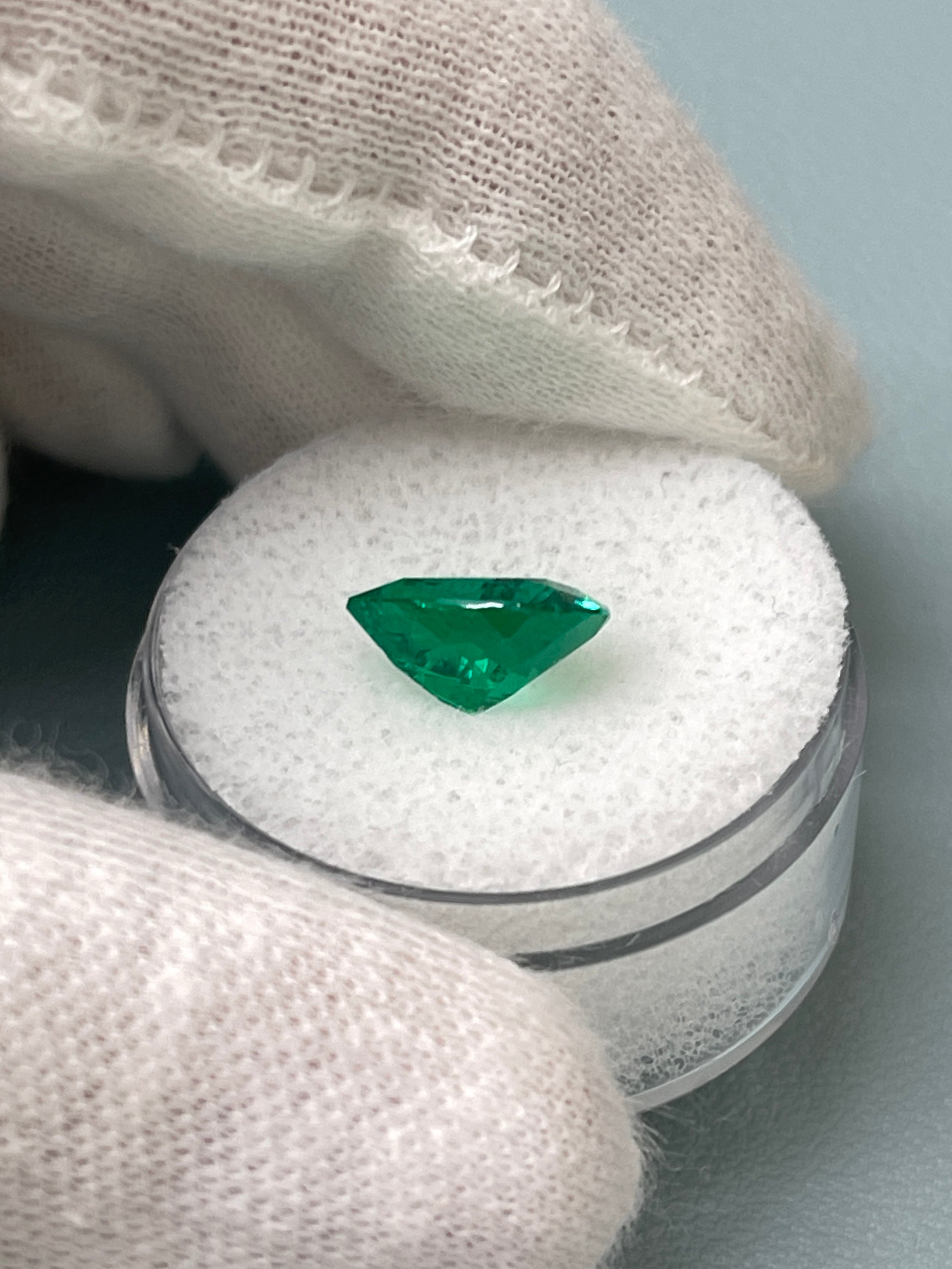 Vivid green 2.68 carat natural Colombian emerald loose heart cut gemstone by JR Colombian Emeralds