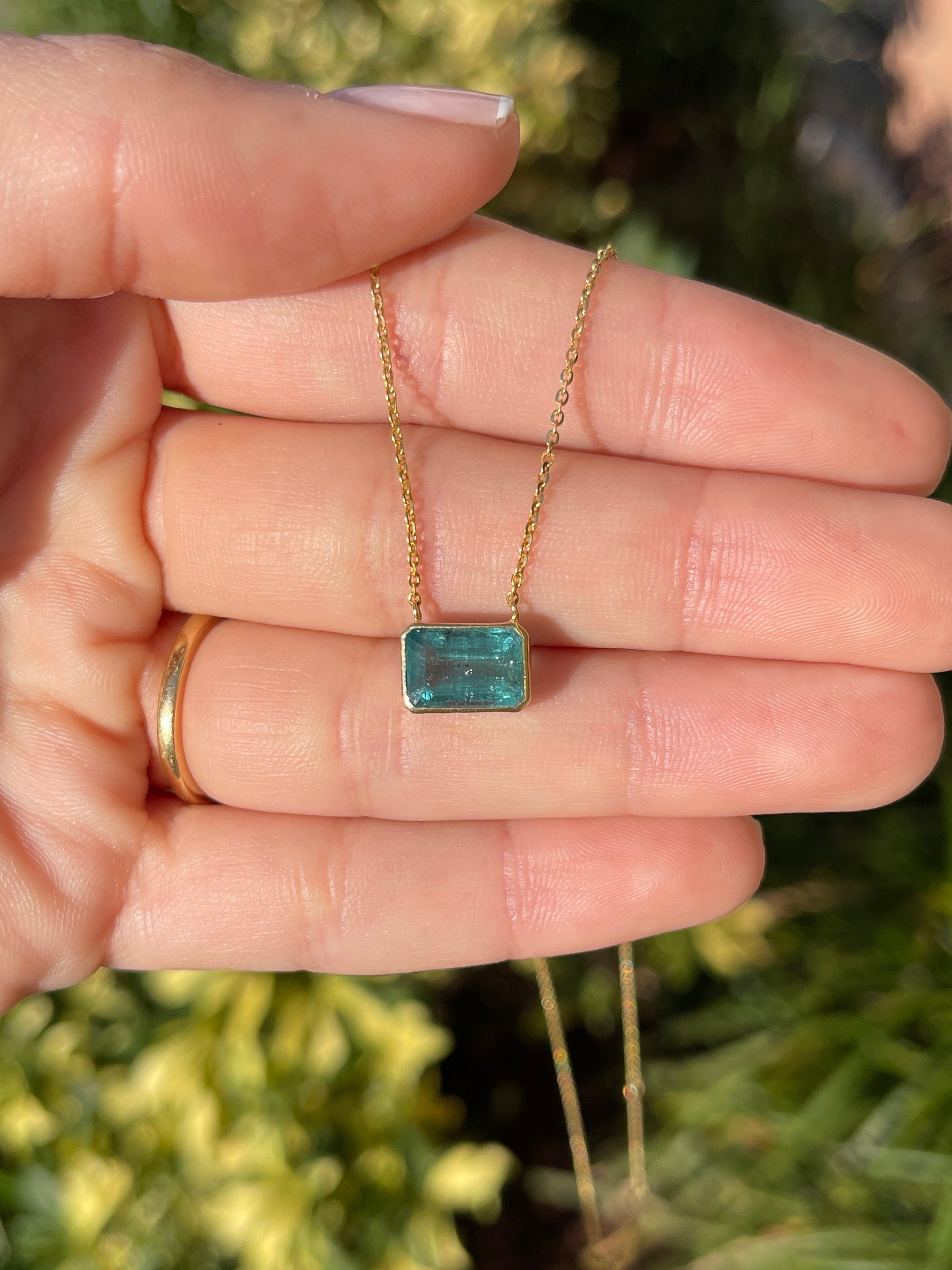 2.75ct Bluish Natural Emerald Bezel Set Solitaire Necklace 14K - JR Colombian Emeralds