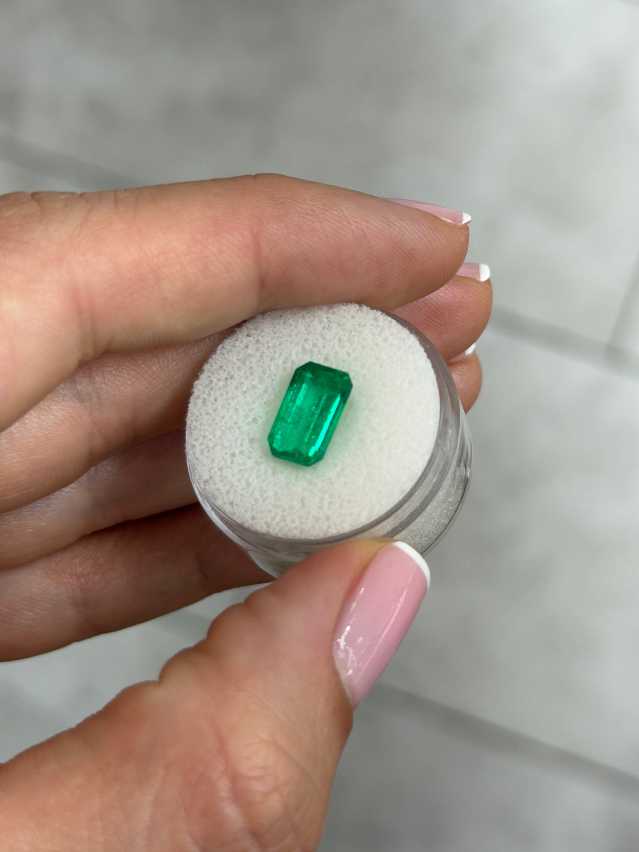 Loose Colombian emeralds, 2.91 carats, 11x7mm, GIA AAA+ quality, minor oil treatment, emerald cut by JR Colombian Emeralds.