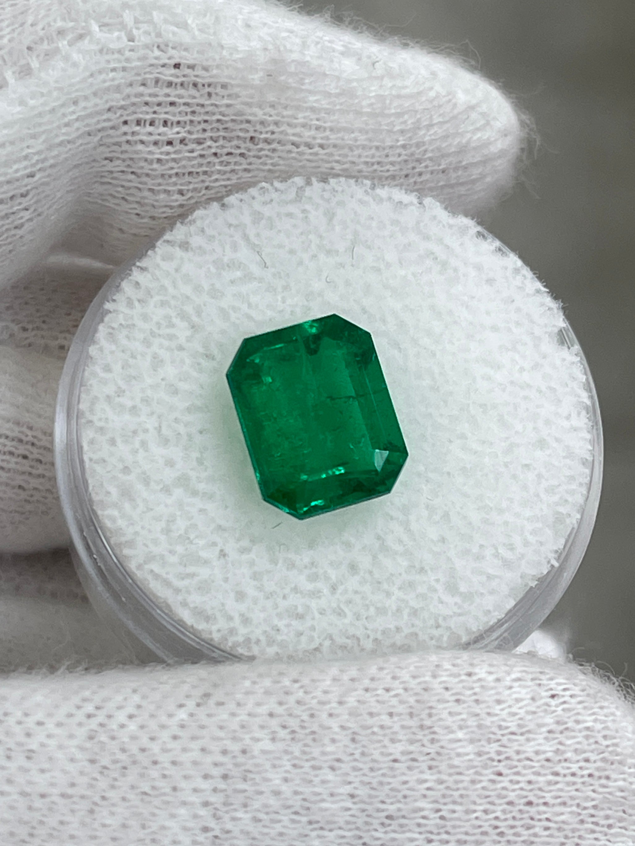 3.08 Carat 10x8 Vivid Muzo Green Natural Loose Colombian Emerald-Emerald Cut - JR Colombian Emeralds