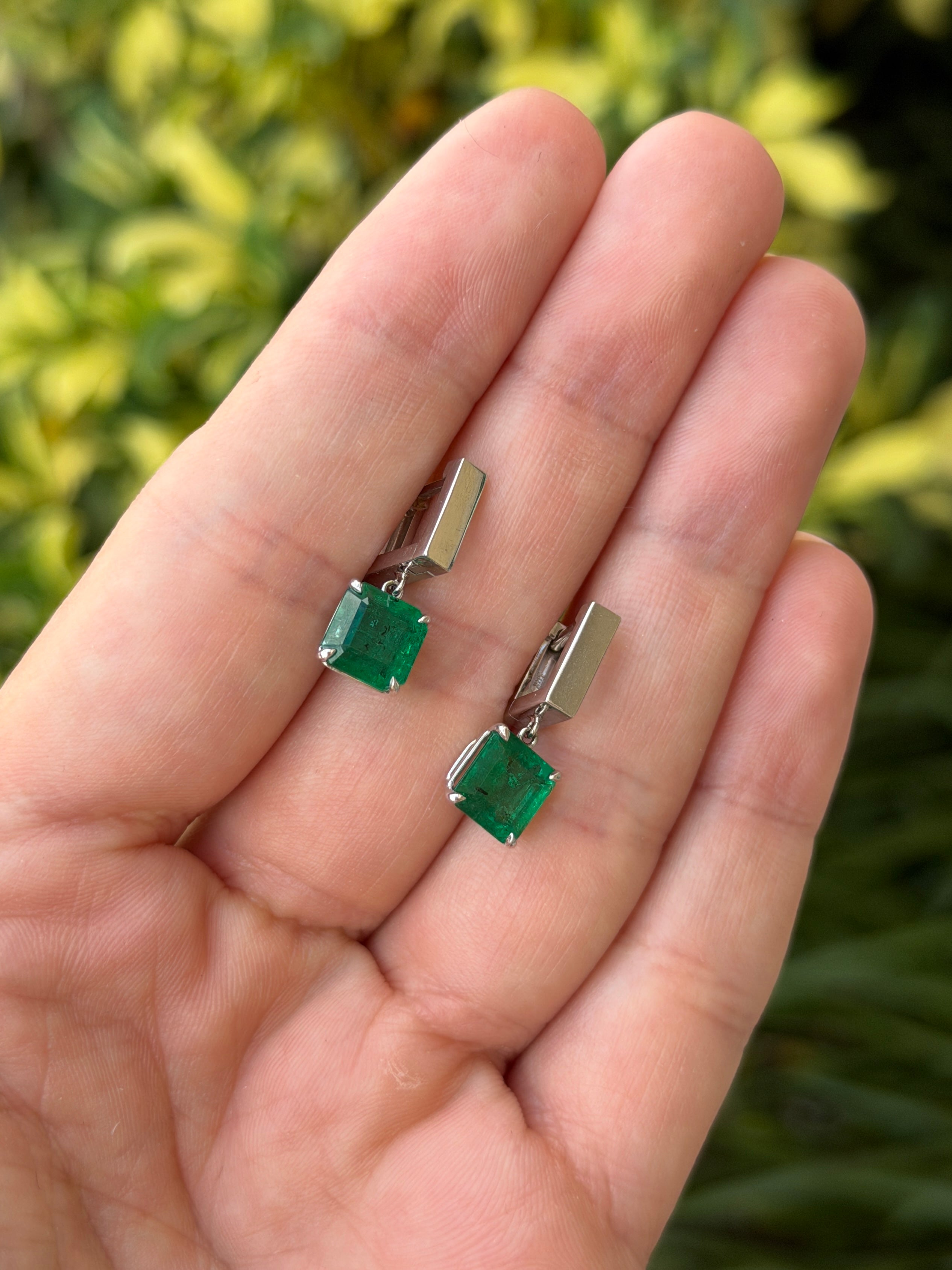 3.94カラット アッシャーカット エメラルド ドロップ＆ダングル イヤリング 14K