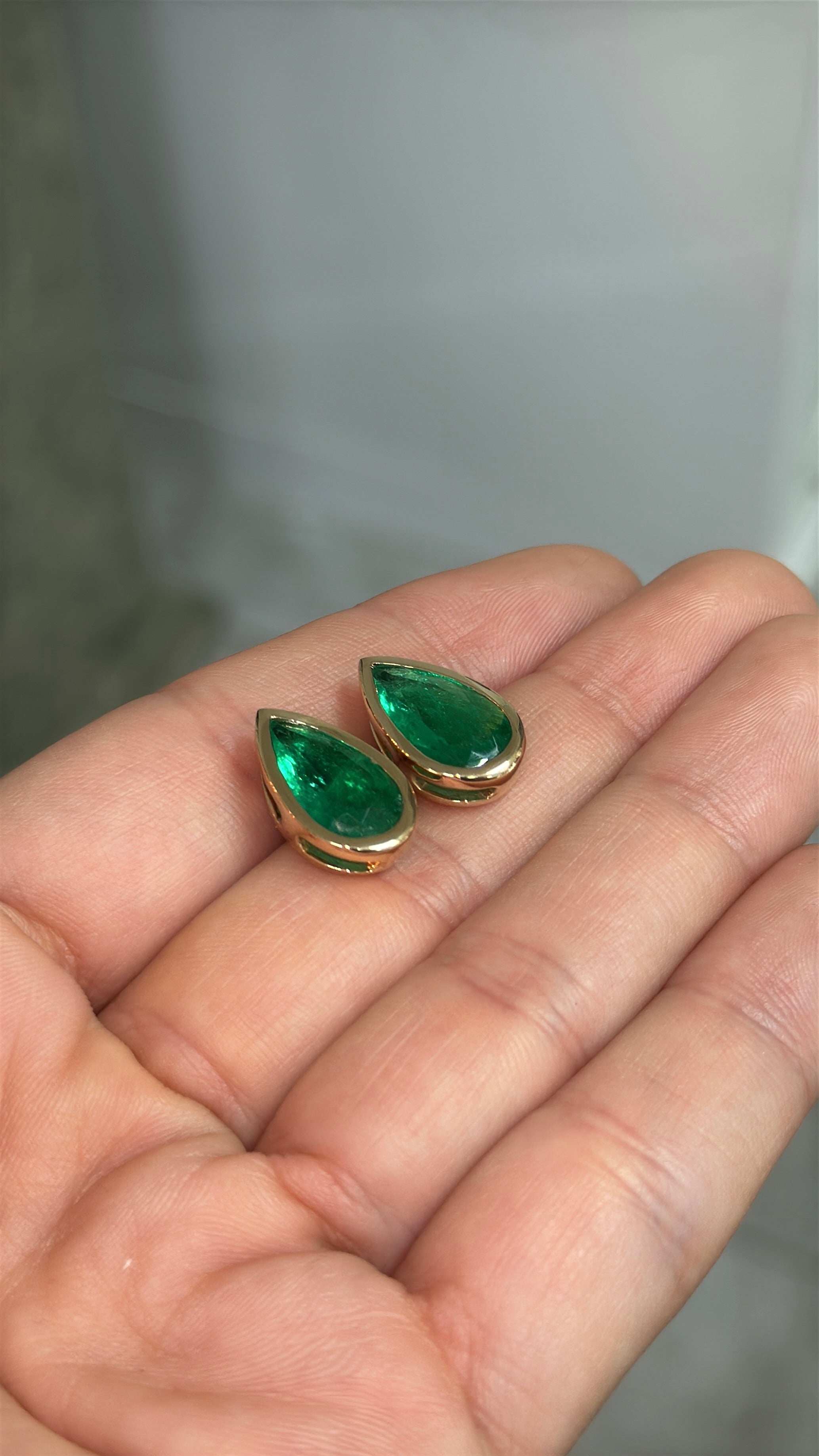 4.52tcw AAA+ Bezel Set Teardrop Colombian Emerald Studs 18K