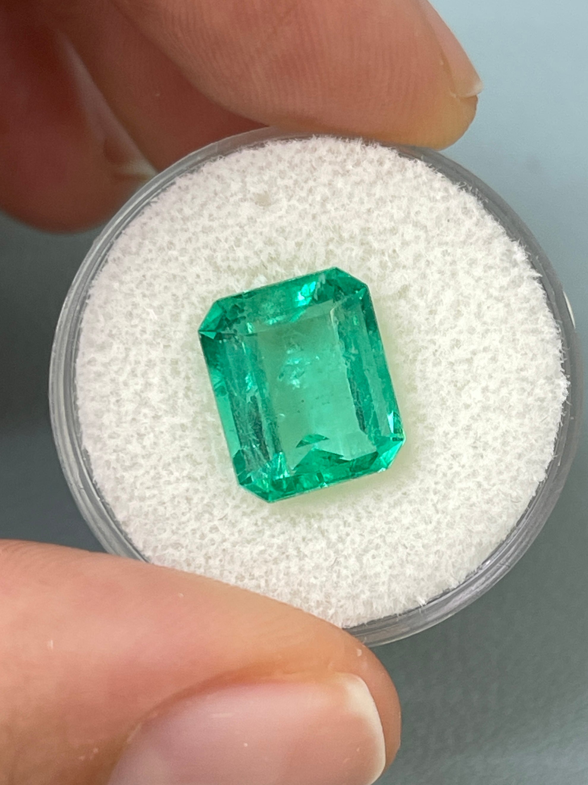 5.02-carat natural Colombian emerald loose gemstone in classic emerald cut, crystalline clarity, from JR Colombian Emeralds.