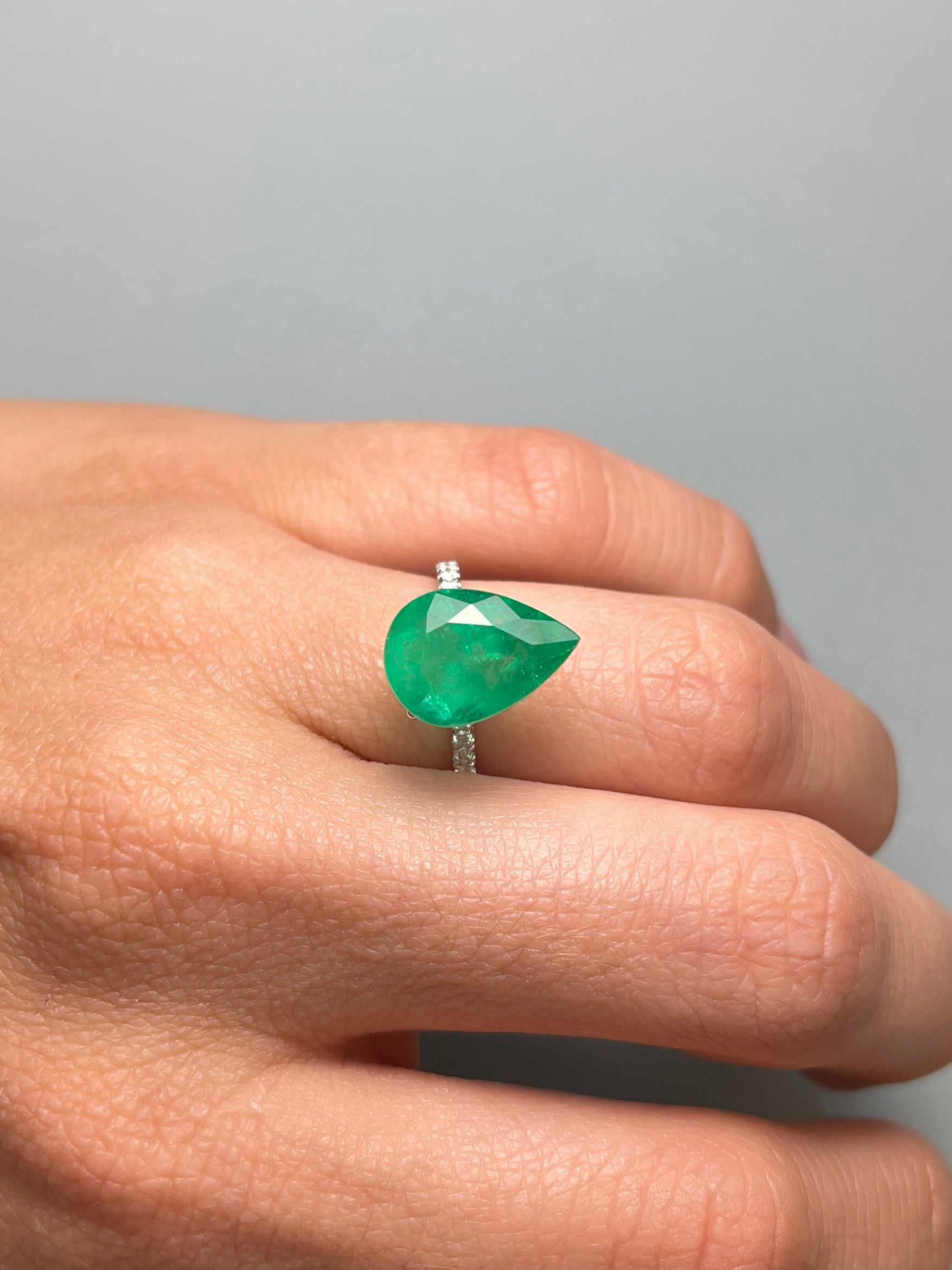 6.01 carat 14x10 Medium Yellowish Green Natural Loose Colombian Emerald-Pear Cut - JR Colombian Emeralds