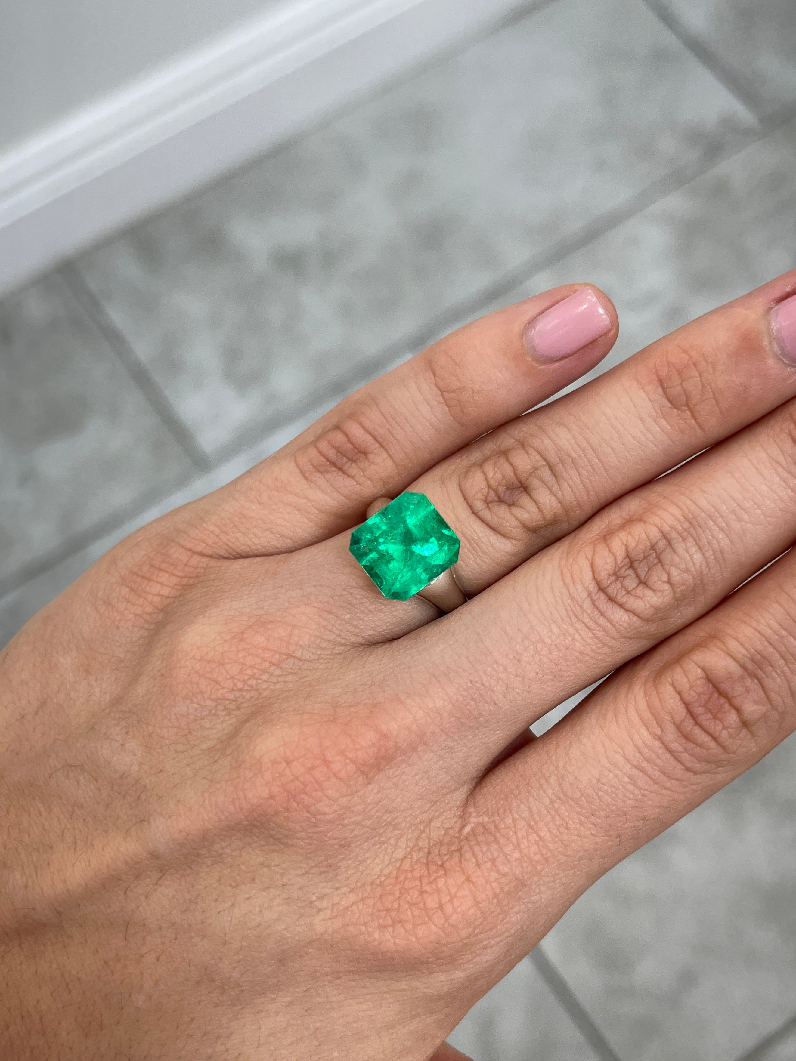 7.40 carat Muzo intense green natural Colombian emerald loose stone in Asscher cut, from JR Colombian Emeralds.