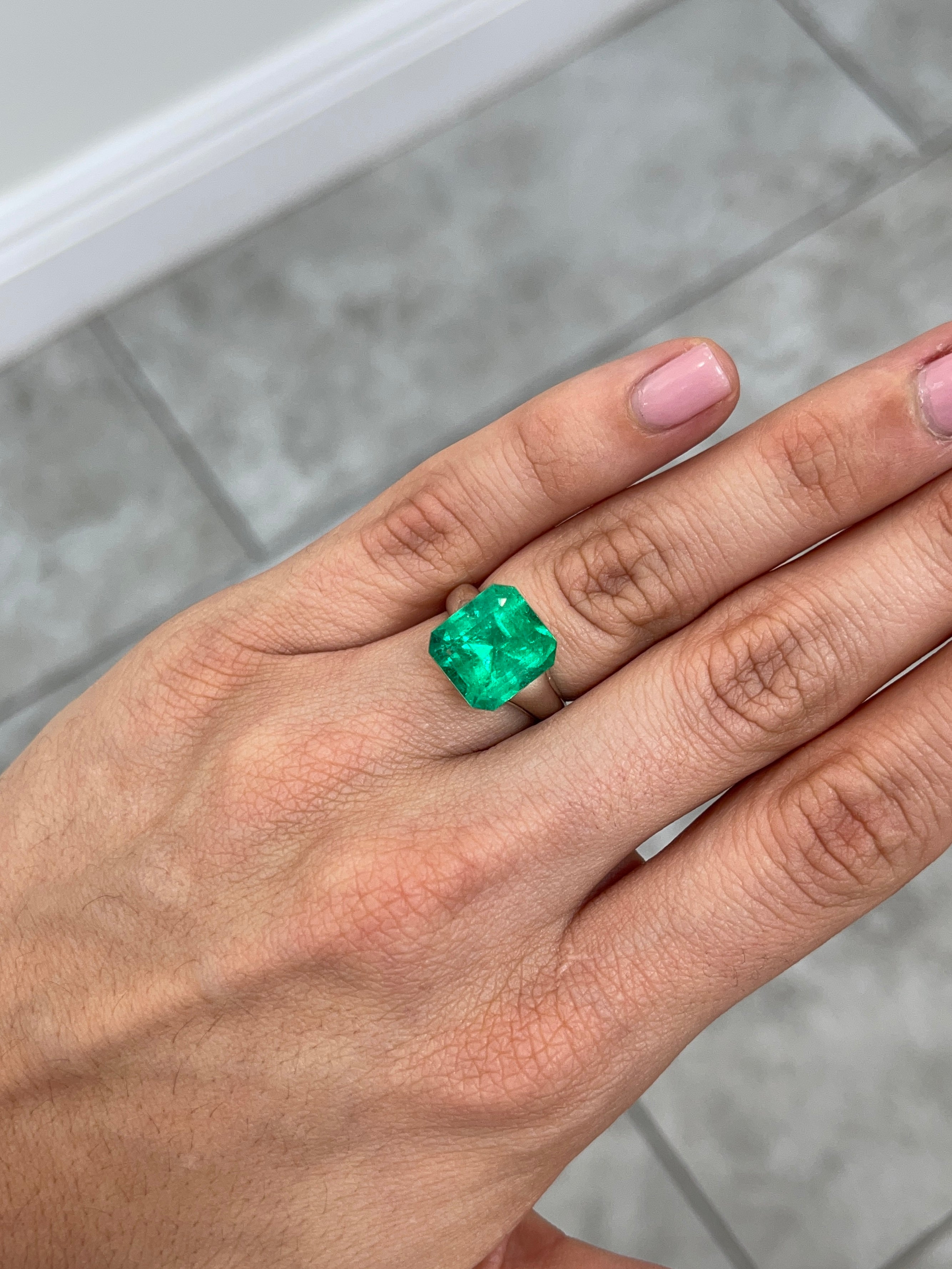 7.40 carat Muzo intense green natural Colombian emerald loose Asscher cut gemstone by JR Colombian Emeralds
