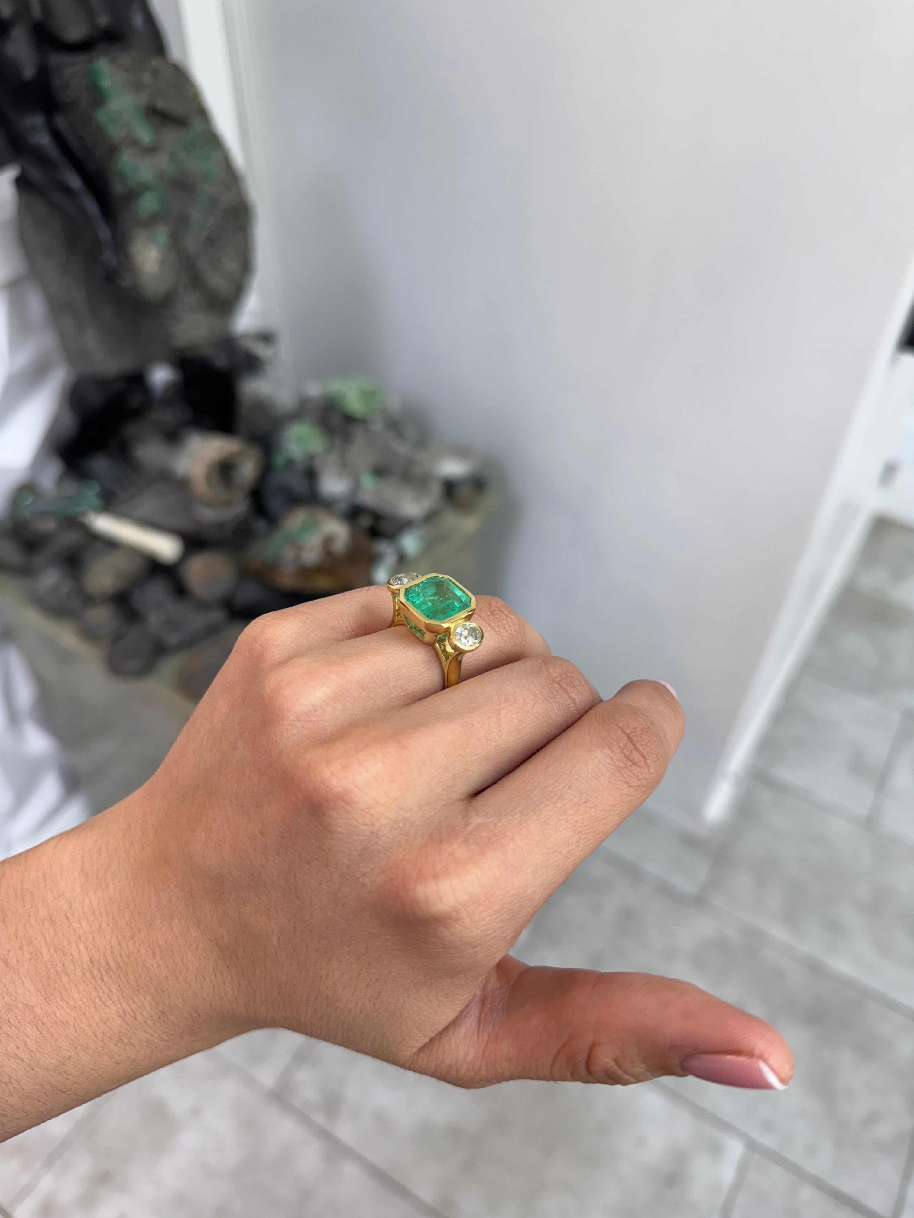 9.10tcw Bezel Set Colombian Emerald & Oval Diamond 18K Ring - JR Colombian Emeralds