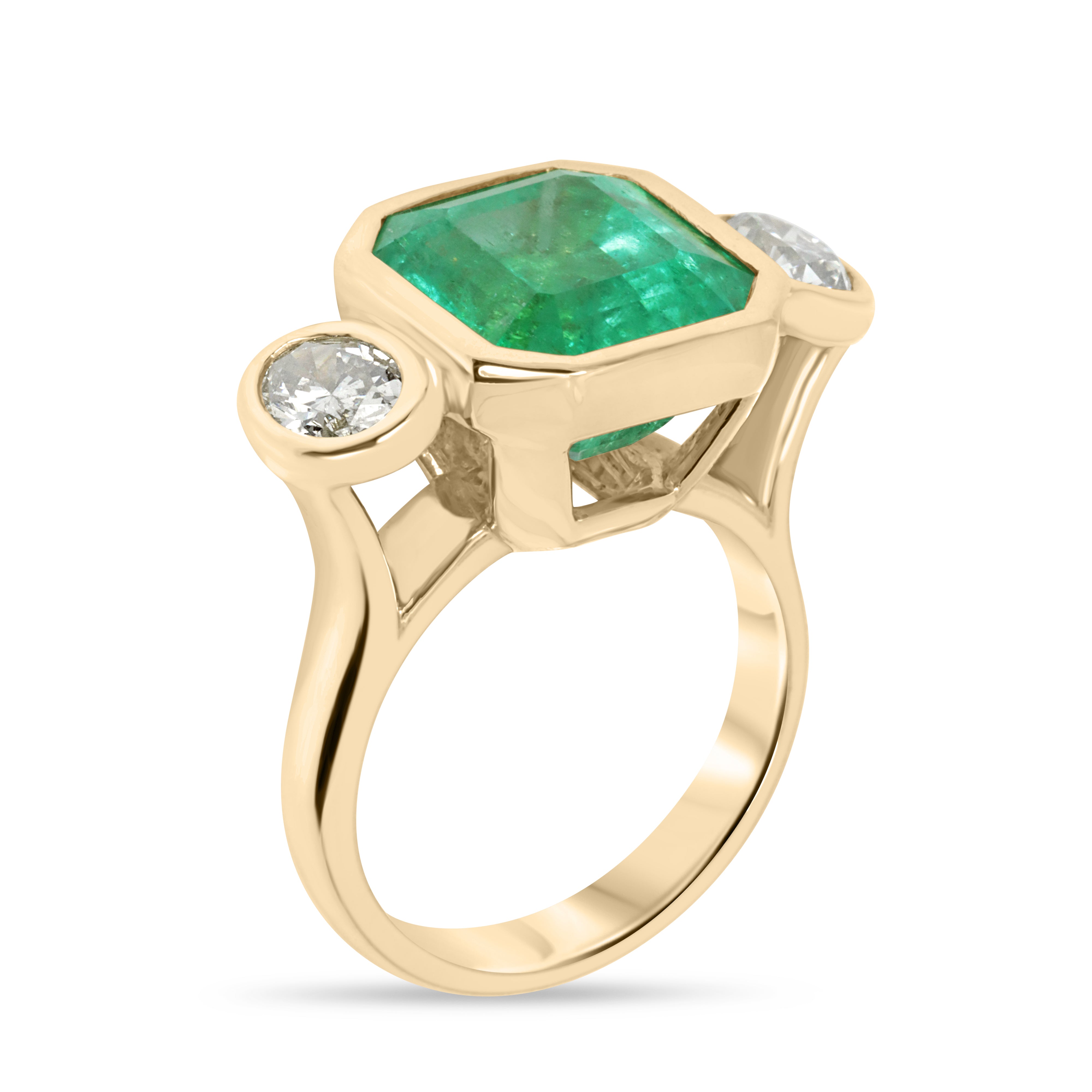 9.10tcw Bezel Set Colombian Emerald & Oval Diamond 18K Ring - JR Colombian Emeralds