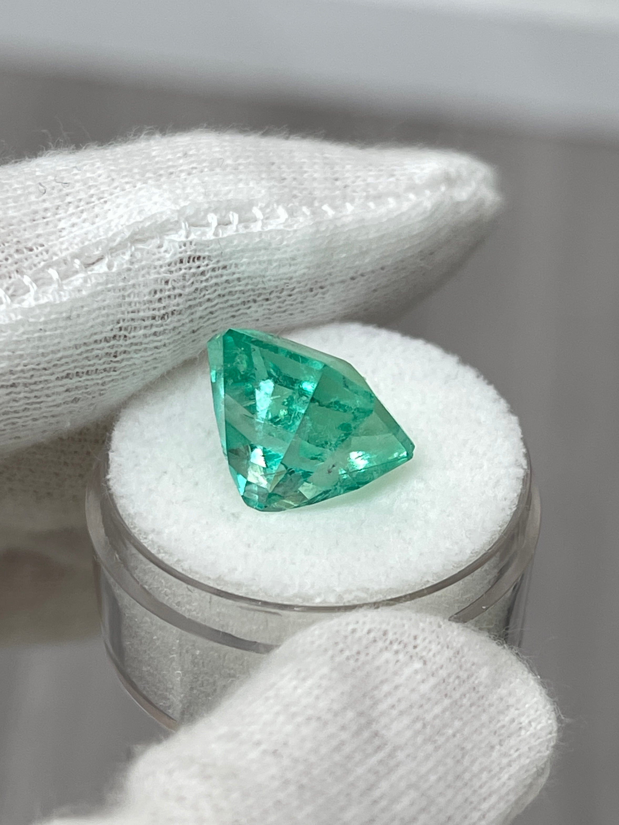 Large 10.49 carat vibrant Colombian emerald loose gemstone, 13x13 mm Asscher cut from JR Colombian Emeralds
