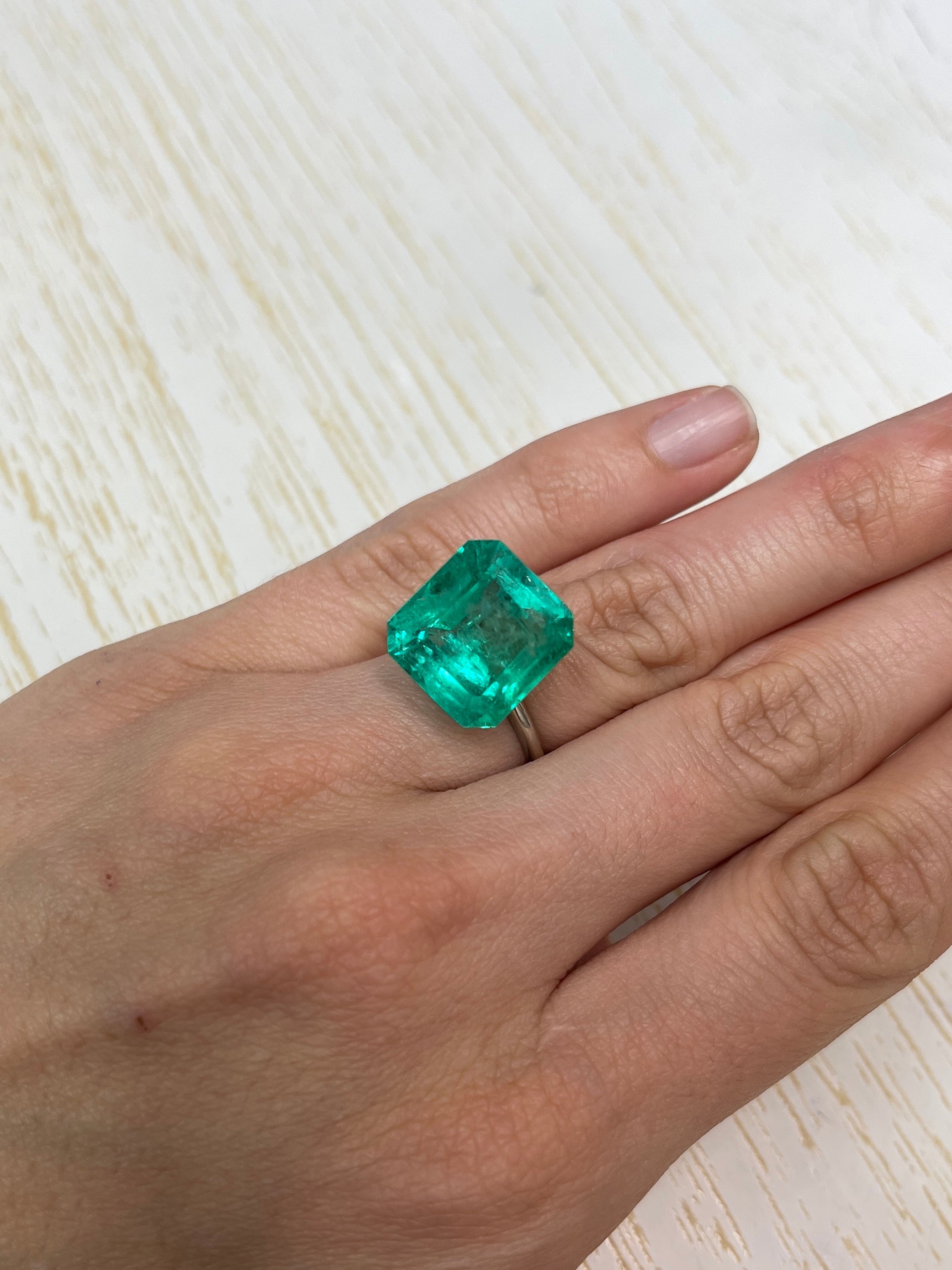Large 15.28 carat Colombian emerald with GIA certificate, emerald cut, loose gemstone from JR Colombian Emeralds.