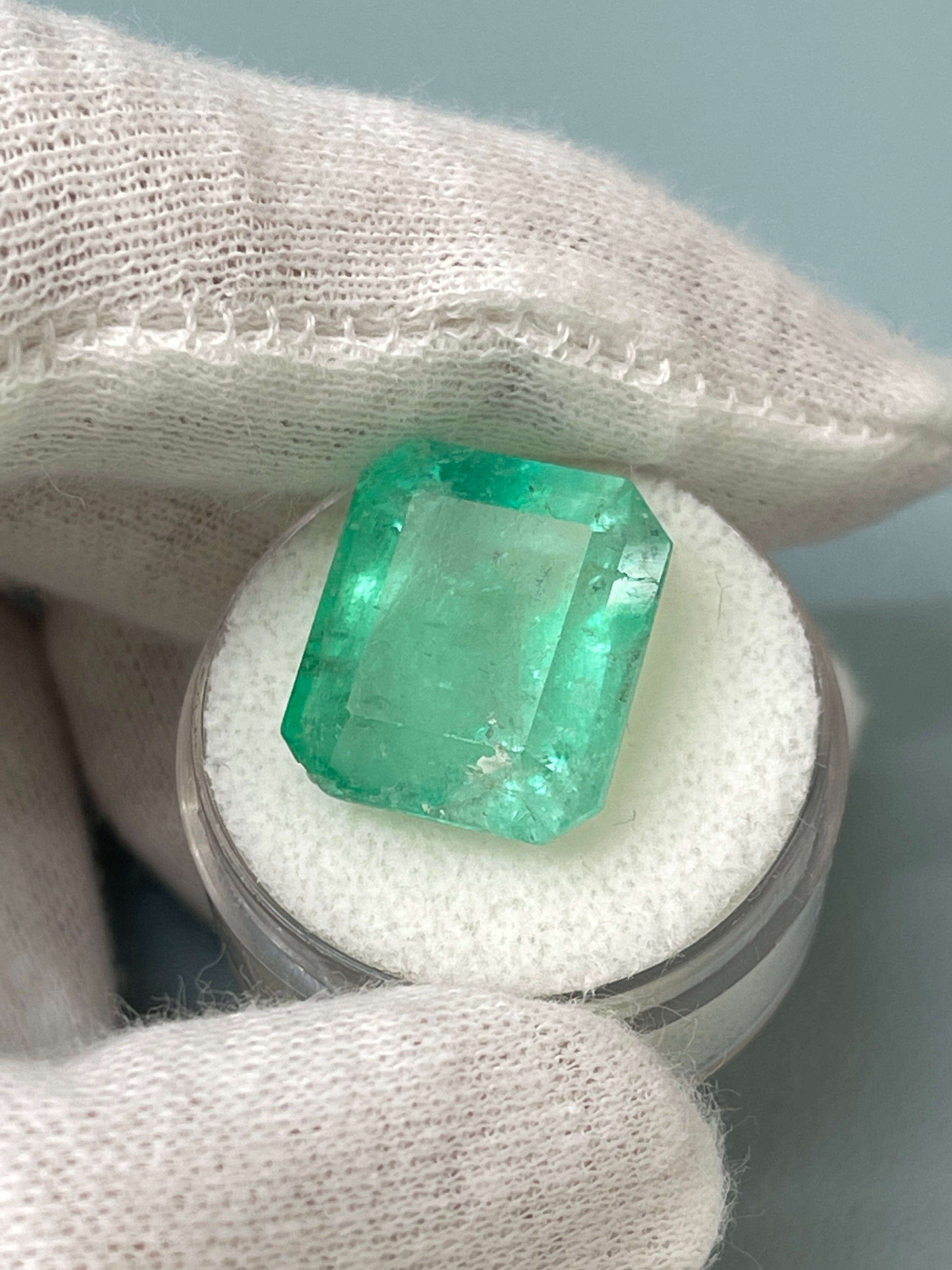 Large 17.64 Carat 17x14.5 Earthy Medium Loose Colombian Emerald- Emerald Cut - JR Colombian Emeralds