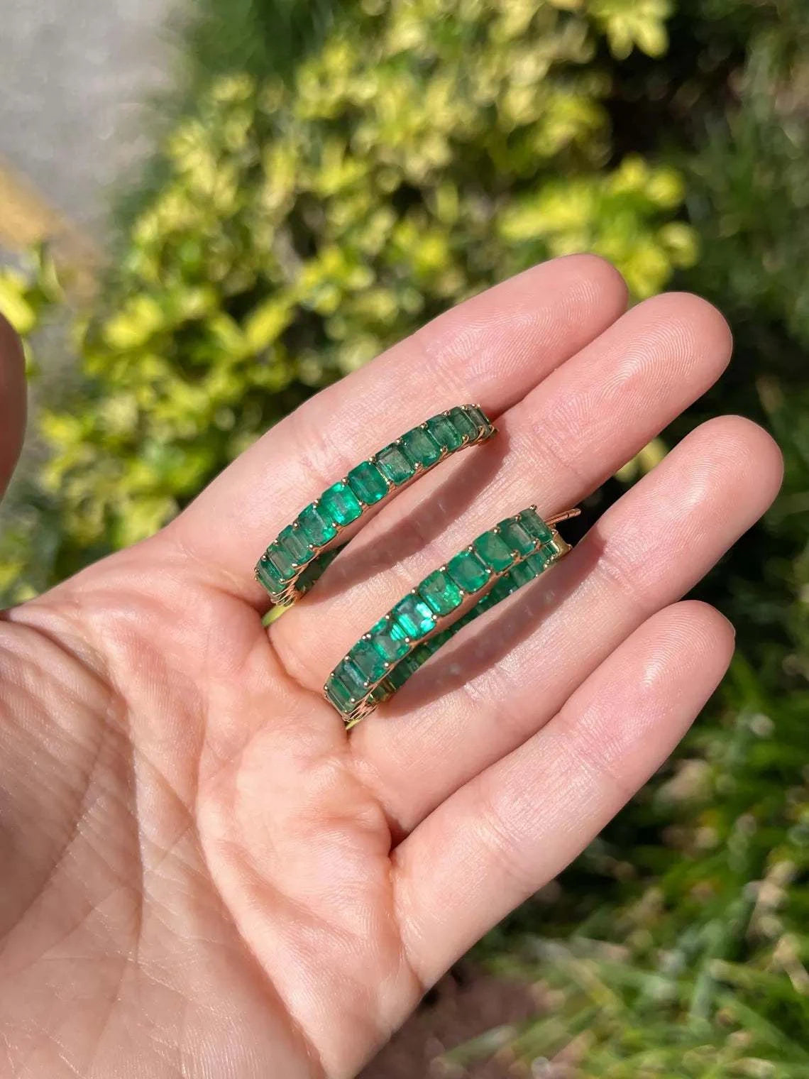 20.69ct Grand Natural Emerald Hoop Earrings Showcase East West Settings