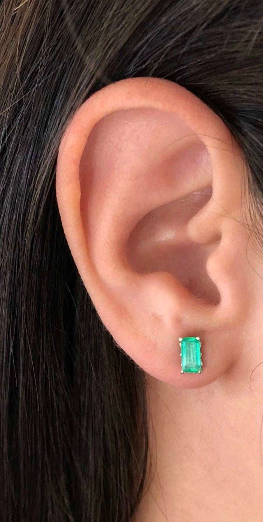 1.10tcw Elongated Vibrant Green real Fleur De Lis Stud Earrings 14K - JR Colombian Emeralds