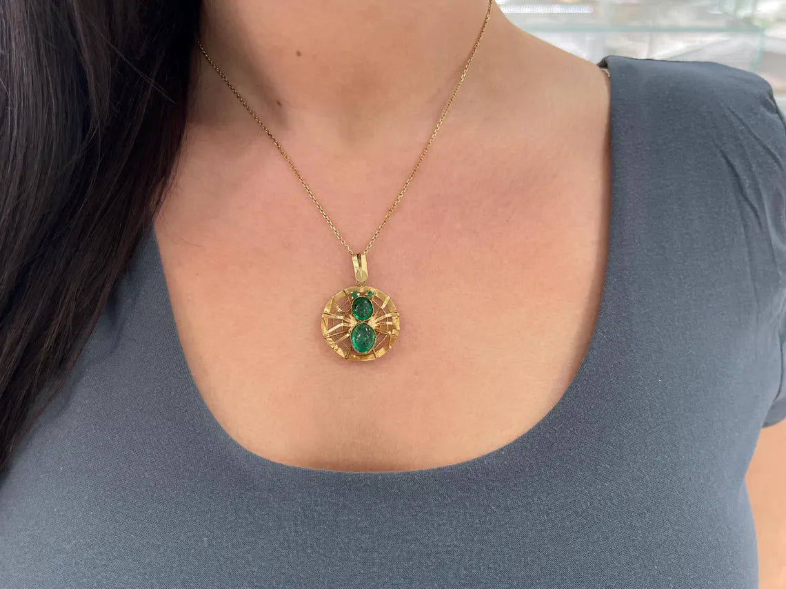 5.23ct Colombian Emerald Cabochon Oval Spider Pendant Necklace