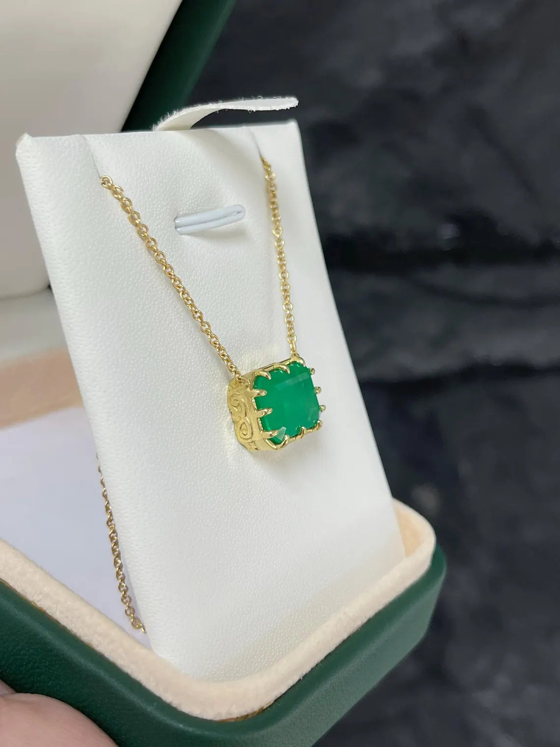 8.52ct Natural Emerald Cut Colombian Emerald Vintage Pendant Necklace