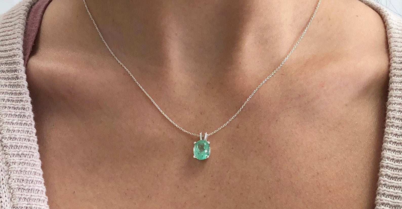 2.50 Carat Oval Emerald Sterling Silver 4 Prong Double Bail Silver Necklace 925