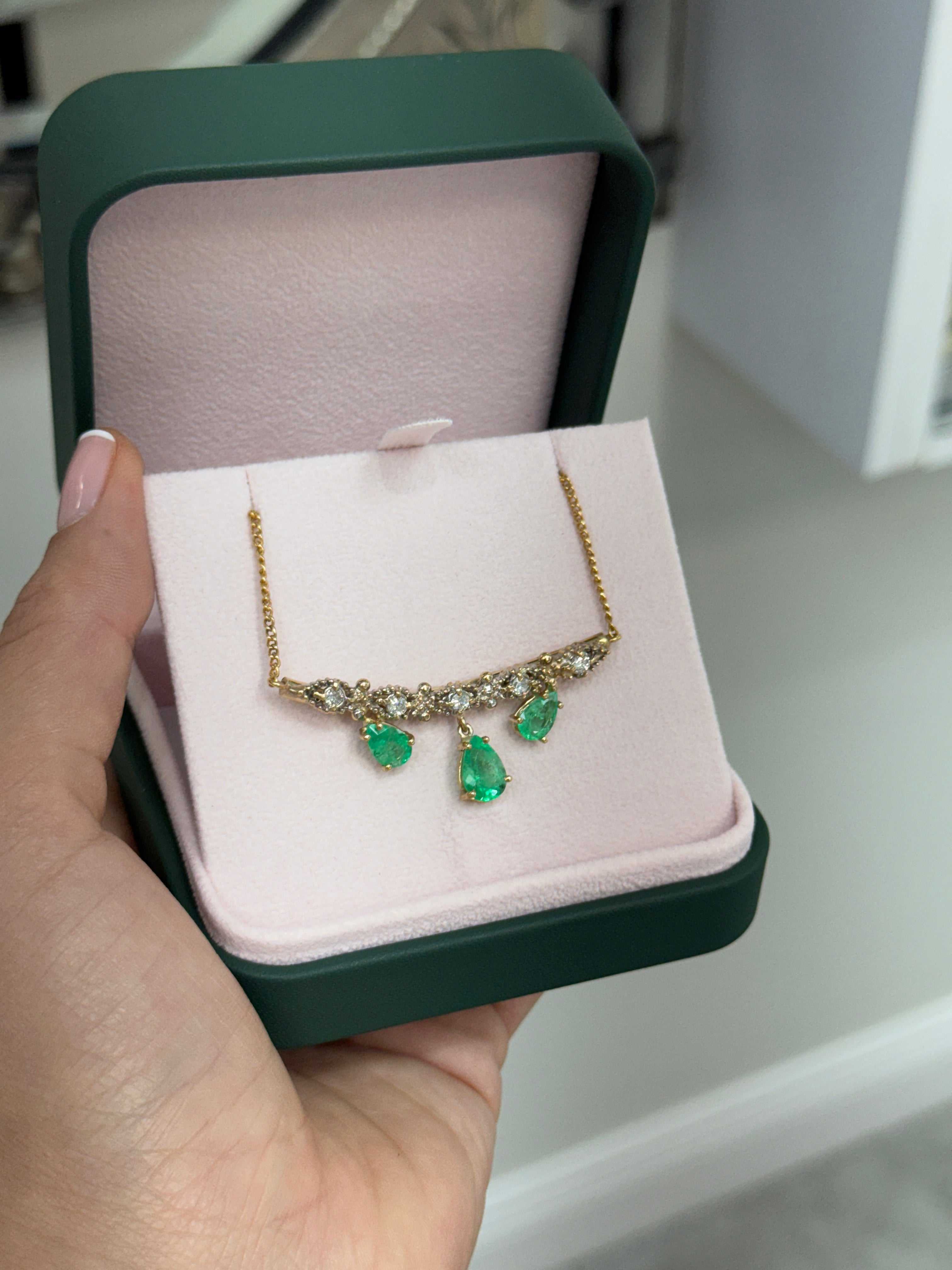 6.70tcw Bib Vintage Emerald Pear & Diamond Necklace 14K