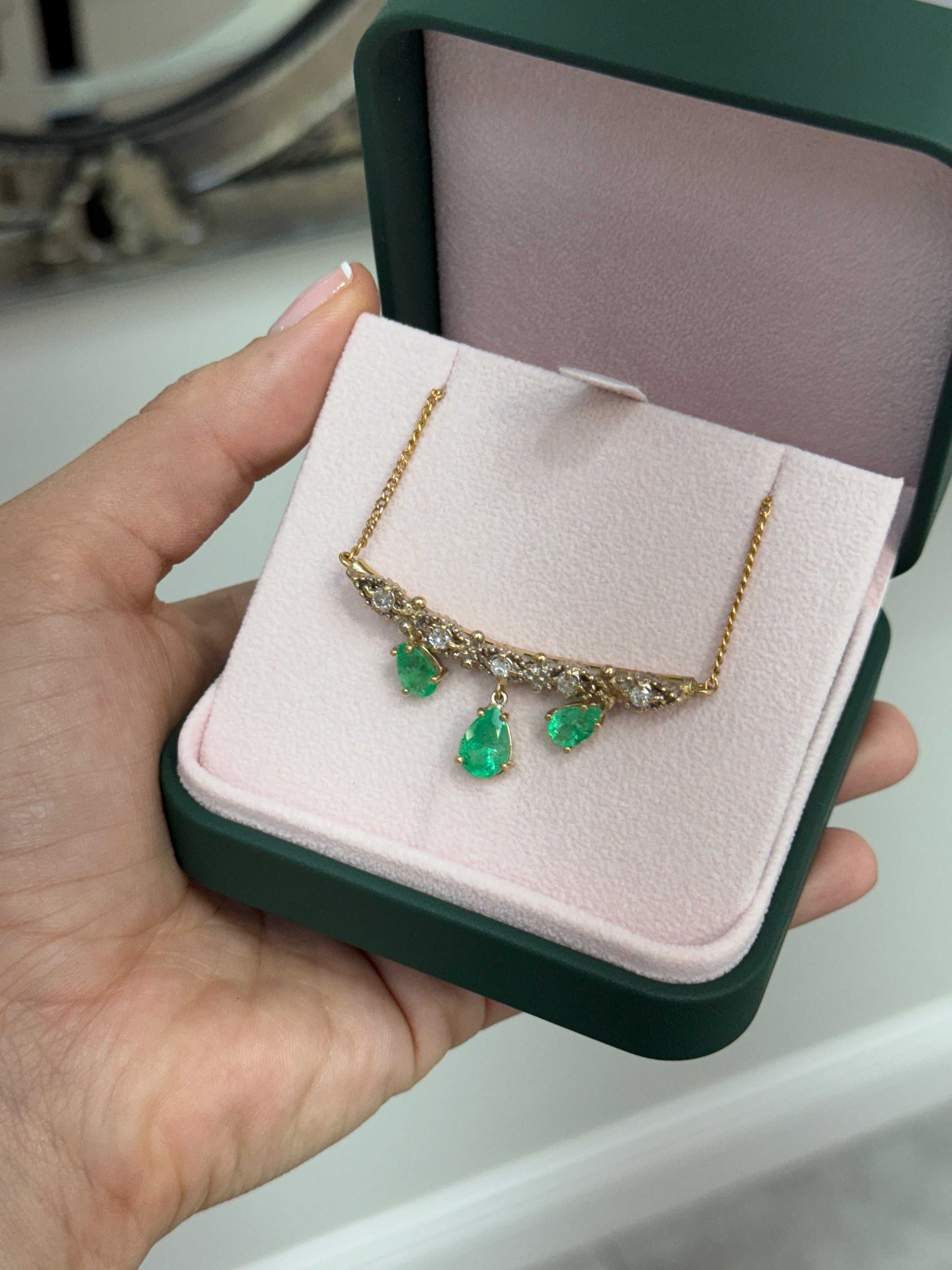 6.70tcw Bib Vintage Emerald Pear & Diamond Necklace 14K