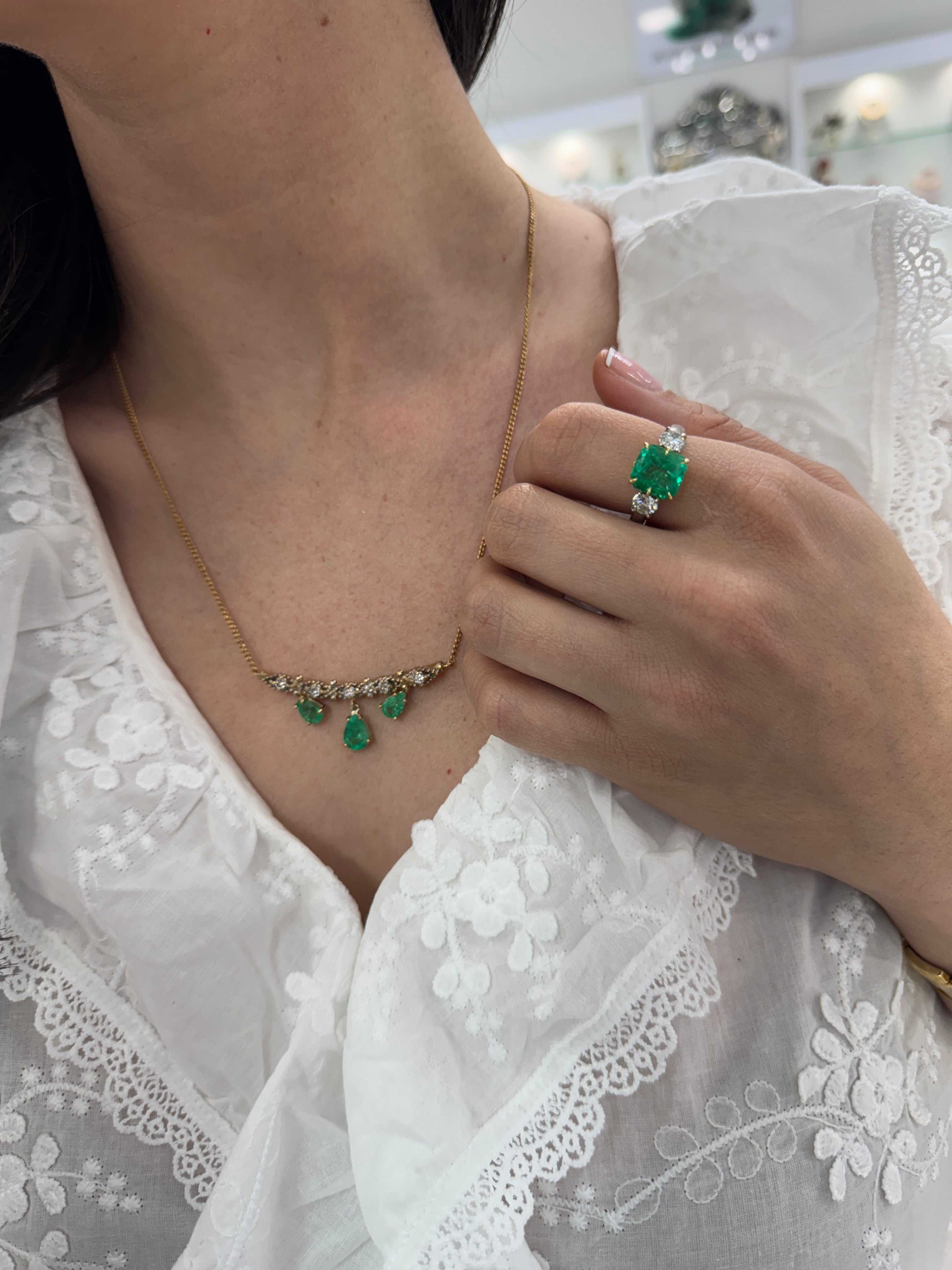 6.70tcw Bib Vintage Emerald Pear & Diamond Necklace 14K