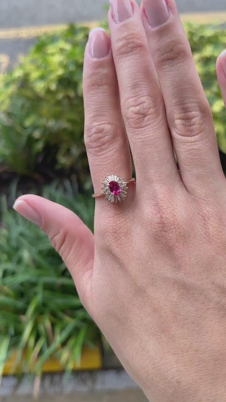 Stunning 1.42tcw 14K Gold Ring Featuring Rubellite Tourmaline and Diamond Accents