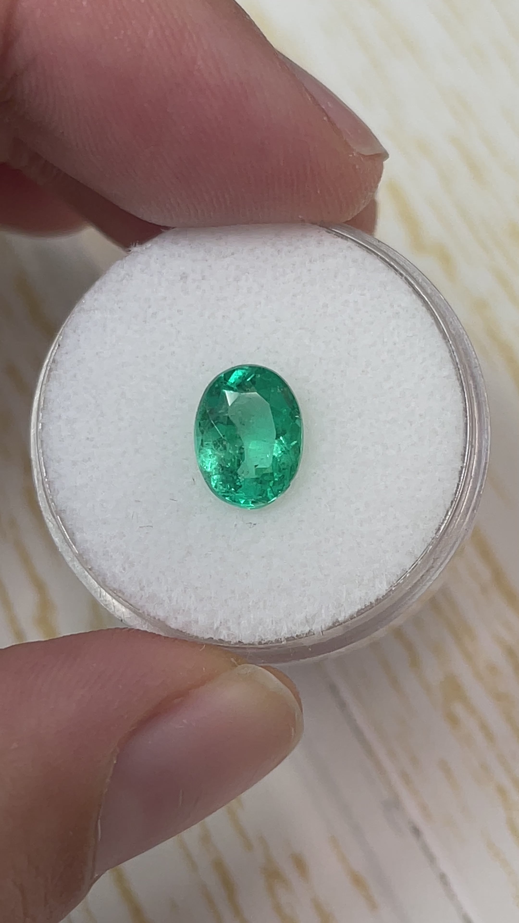 1.64 Carat 9.0x7. Green Natural Loose Colombian Emerald-Oval Cut