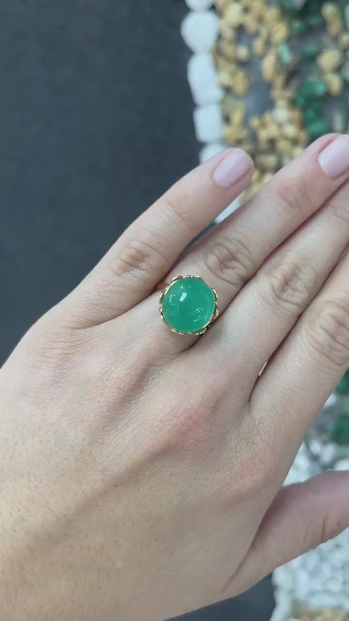 10.30ct 14K 585 Gold Round Cabochon Cut Emerald Solitaire Medium Dark Green Vintage Floral Ring