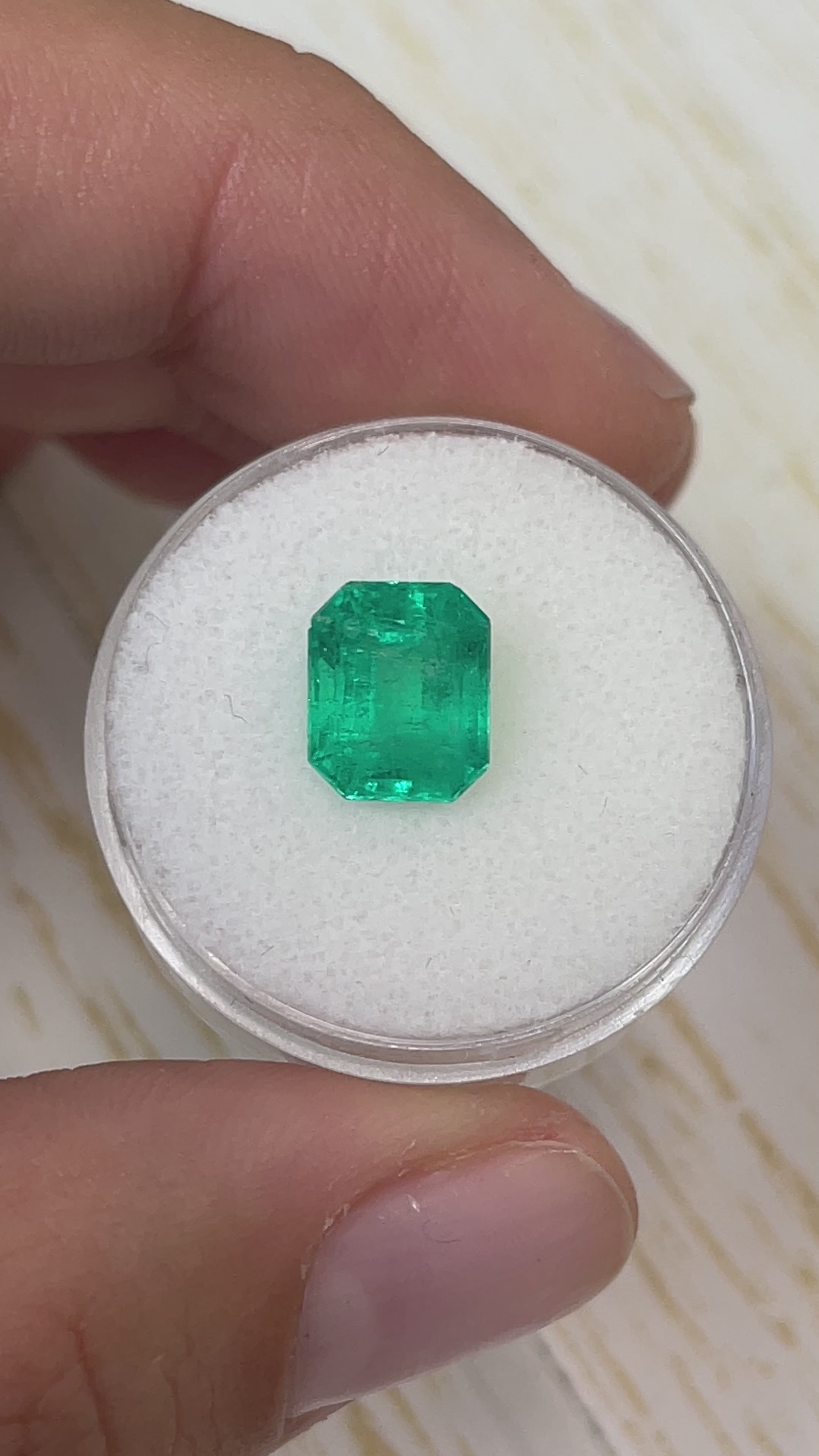 2.93 Carat 9x8 Stunning Natural Loose Colombian Emerald- Emerald Cut