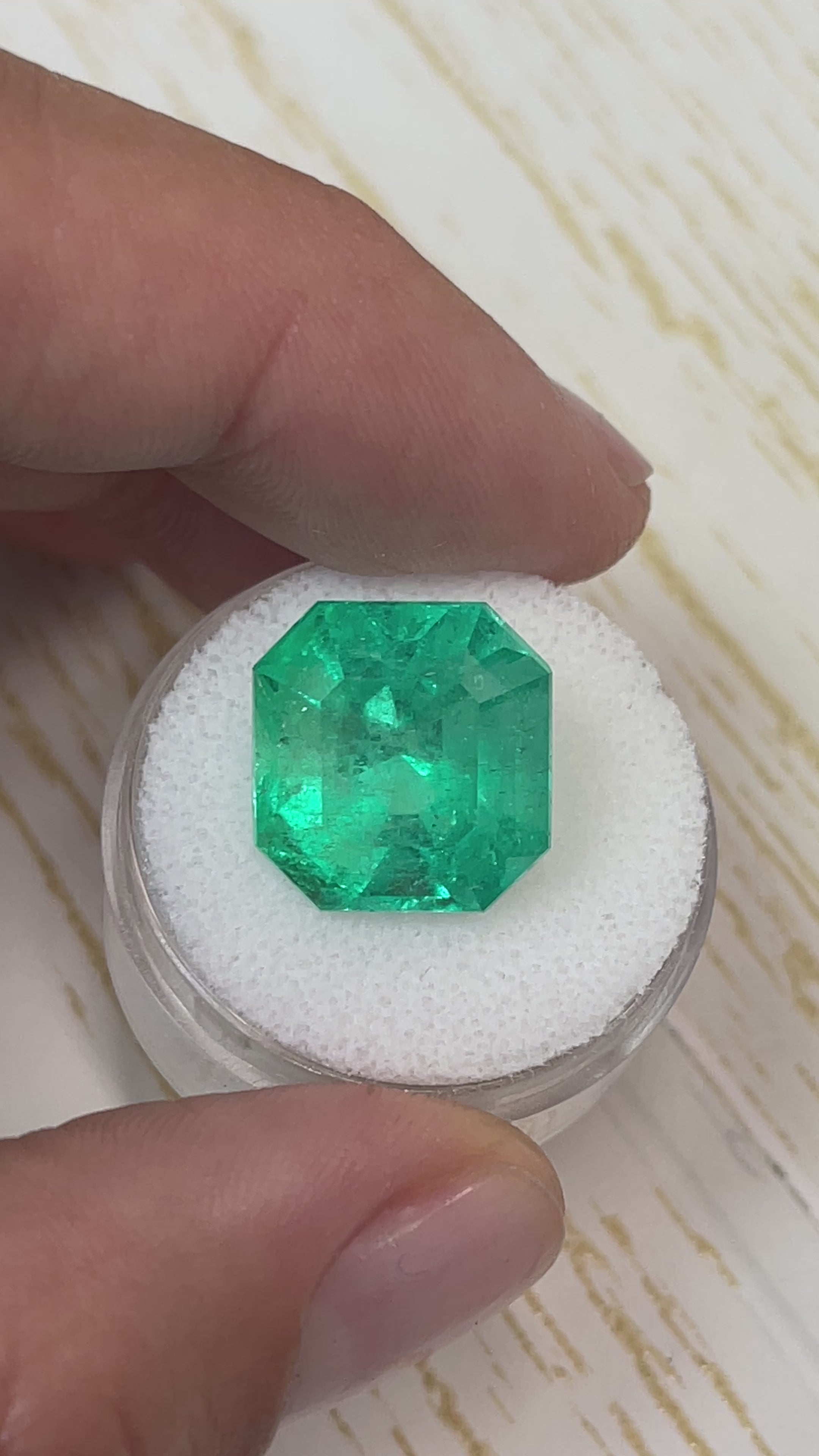 13.46 Carat Minor Oil 14.5x14 Dark Green Natural Loose Colombian- Asscher Cut