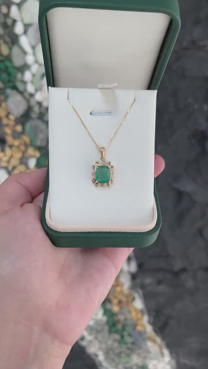 Vintage 3.06tcw 14K Emerald Pendant Necklace with Diamond Accents & Emerald Cut Gemstone