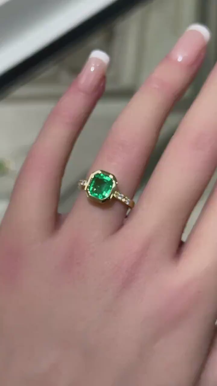 Vivid Green Emerald and Diamond Accent Ring in 18K Gold - 2.47tcw