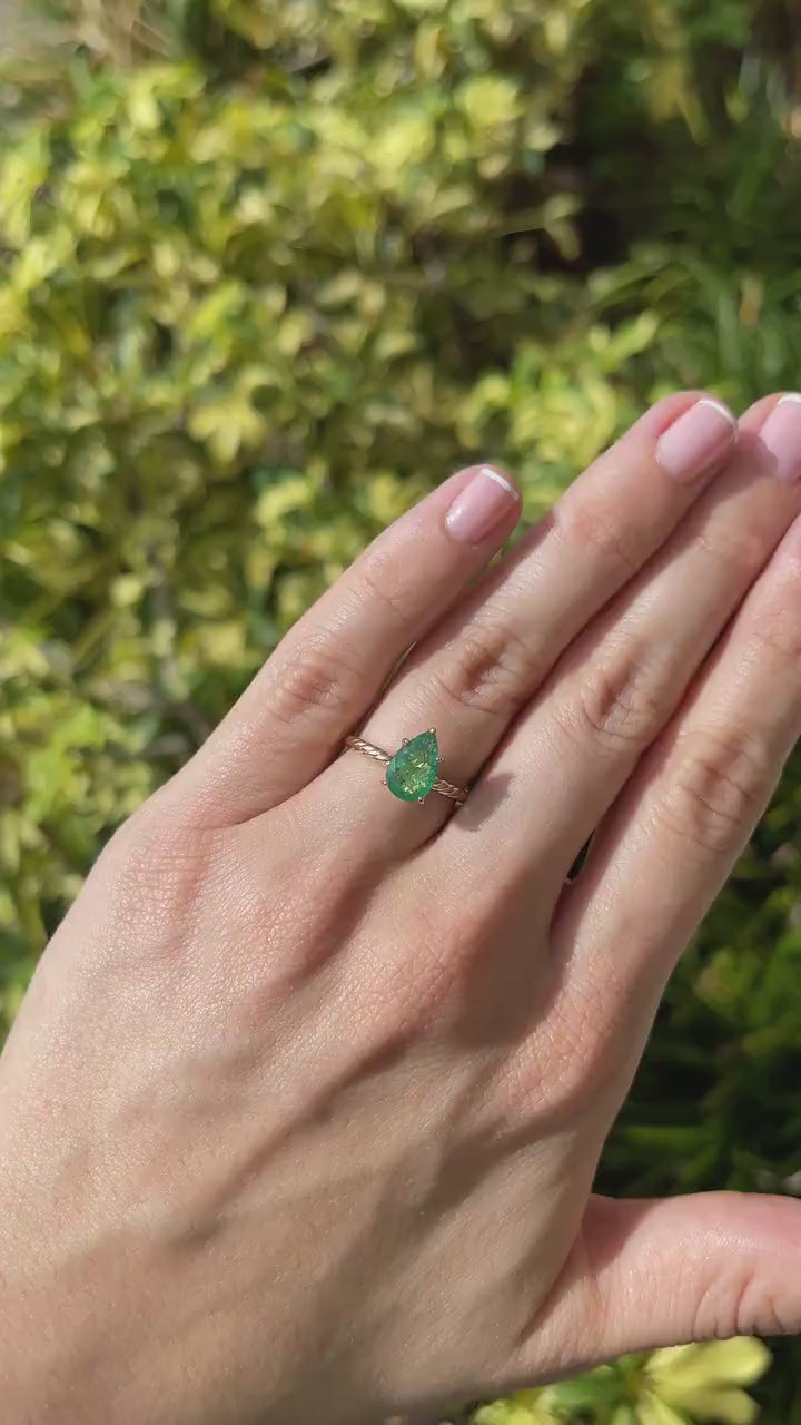 14K Two-Tone Emerald and Diamond Ring Featuring a Round Cut, Total Weight 1.02 Carats